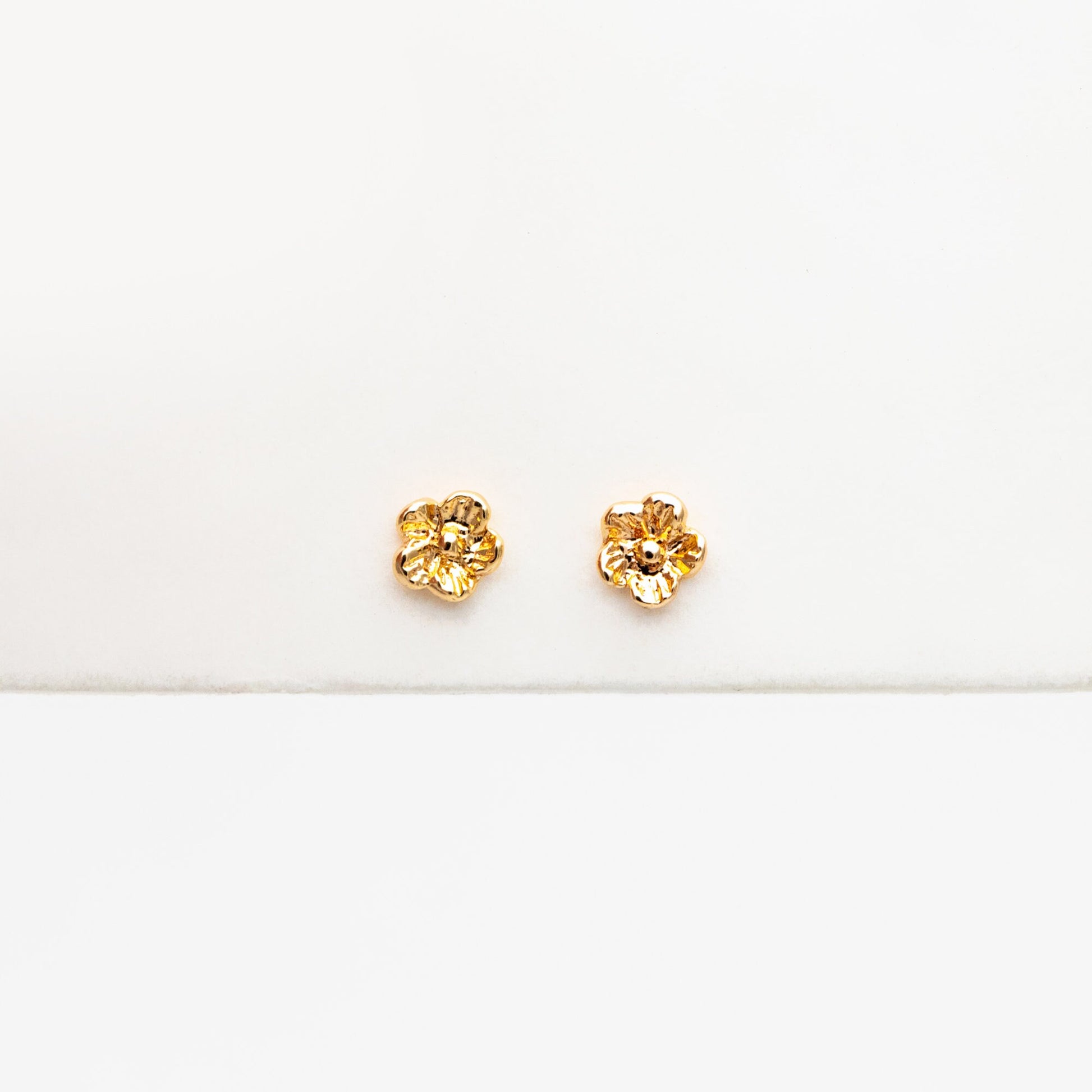 10pcs Gold Flower Earrings 4mm, 18K Gold Plated Brass, Floral Earring Studs (GB-4456)