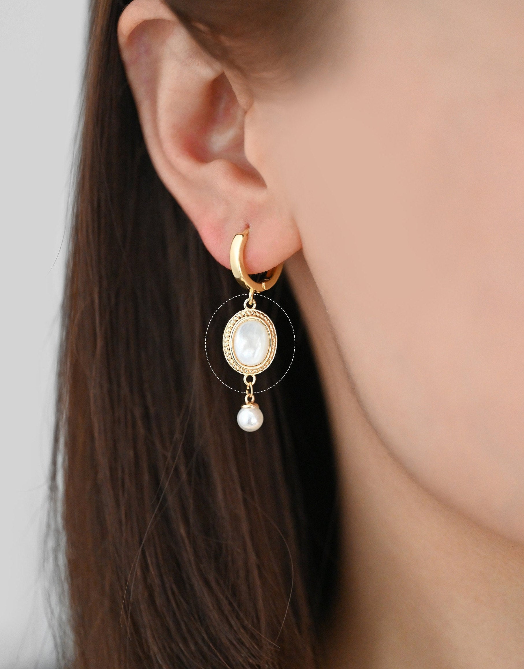 4pcs Shell Paved Gold Oval Connectors 17x11mm, Gold plated Brass, Oval Earring Charm Pendants (GB-3933)