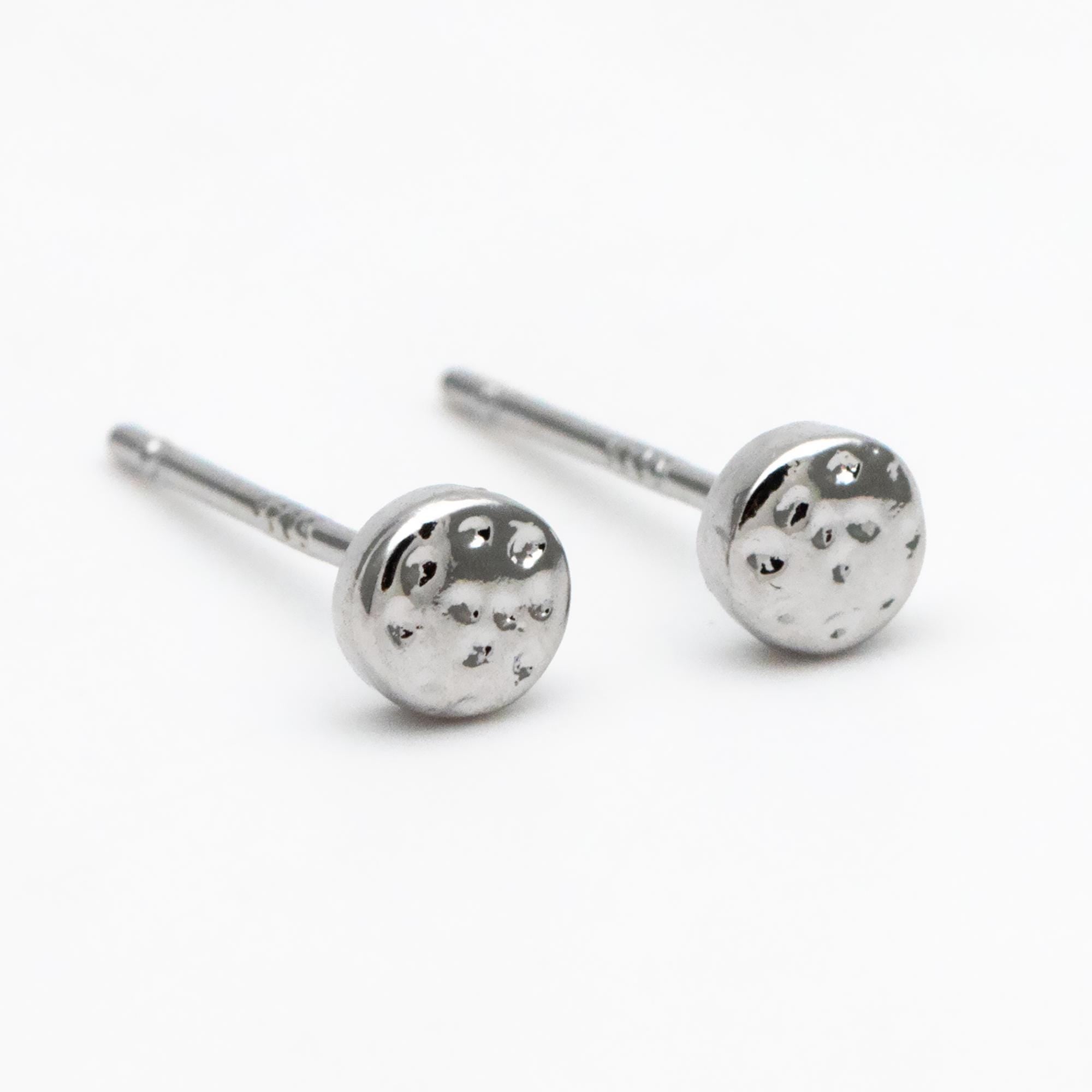 10pcs Gold/ Silver Hammered Round Coin Stud Earring, 18K Gold/ Rhodium plated Brass, Geometric Ear Posts (GB-2950)