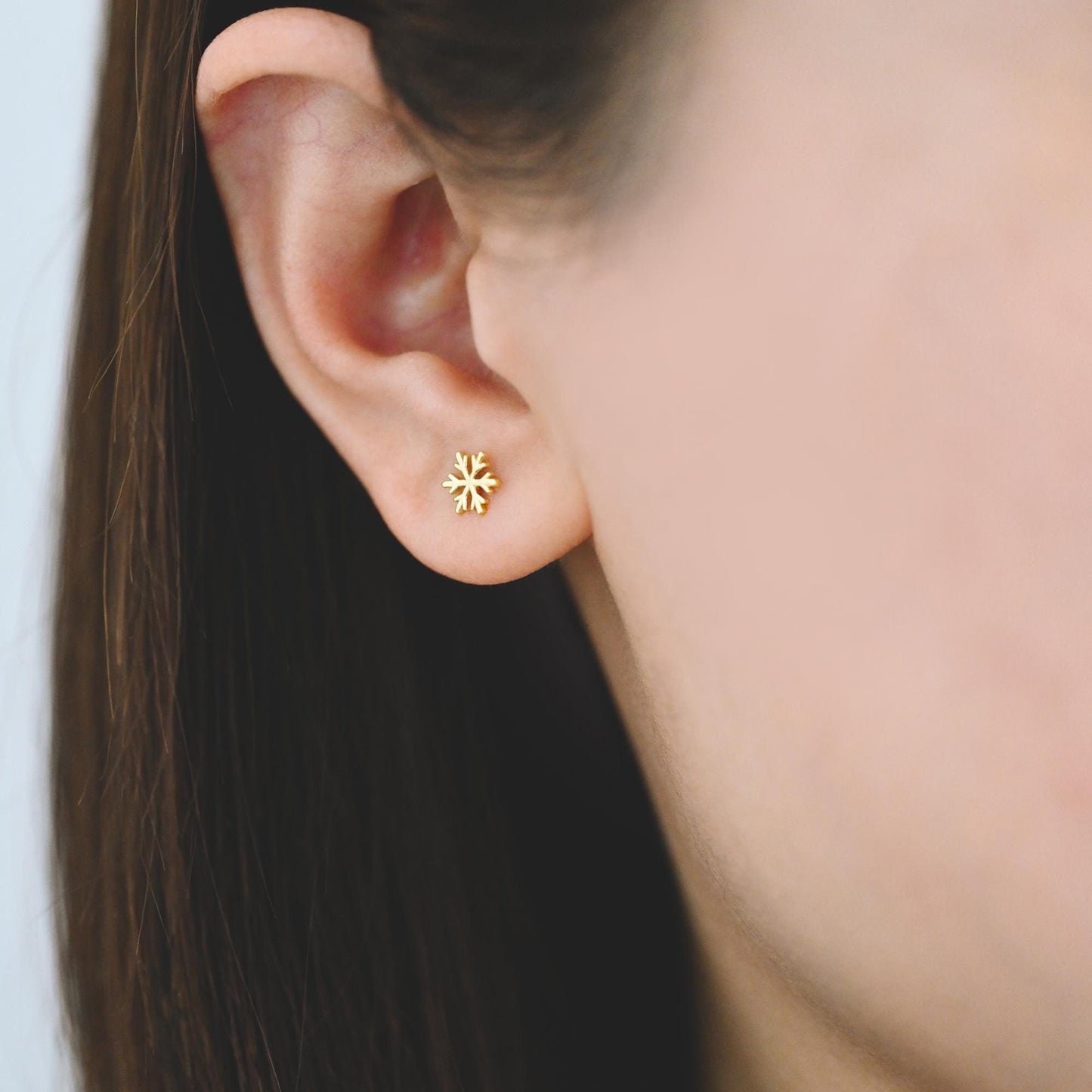 10pcs Gold/ Silver Snowflake Earrings 6mm, Gold/ Rhodium plated Brass, Dainty Christmas Earrings (GB-139-B)