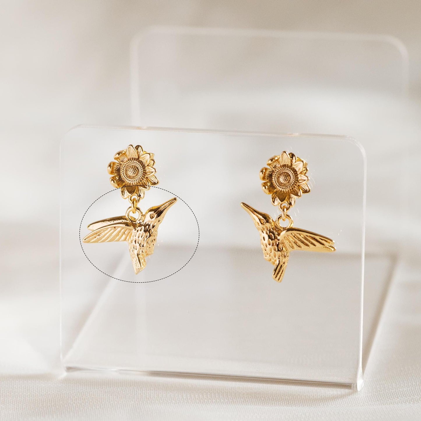 10pcs Gold Hummingbird Charm, Real Gold plated Brass Bird Pendant, Earring Charm (GB-2691-F)