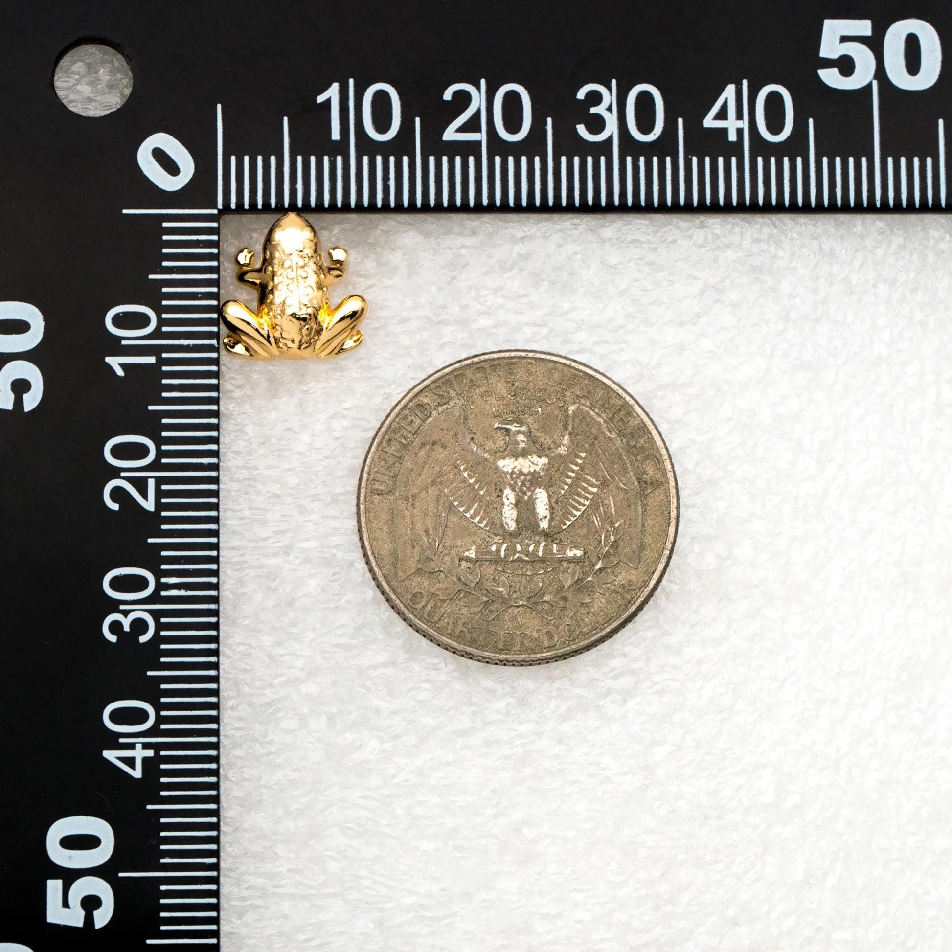 10pcs Gold Frog Earrings, Gold plated Brass, Cute Toad Stud Earrings (GB-4527)