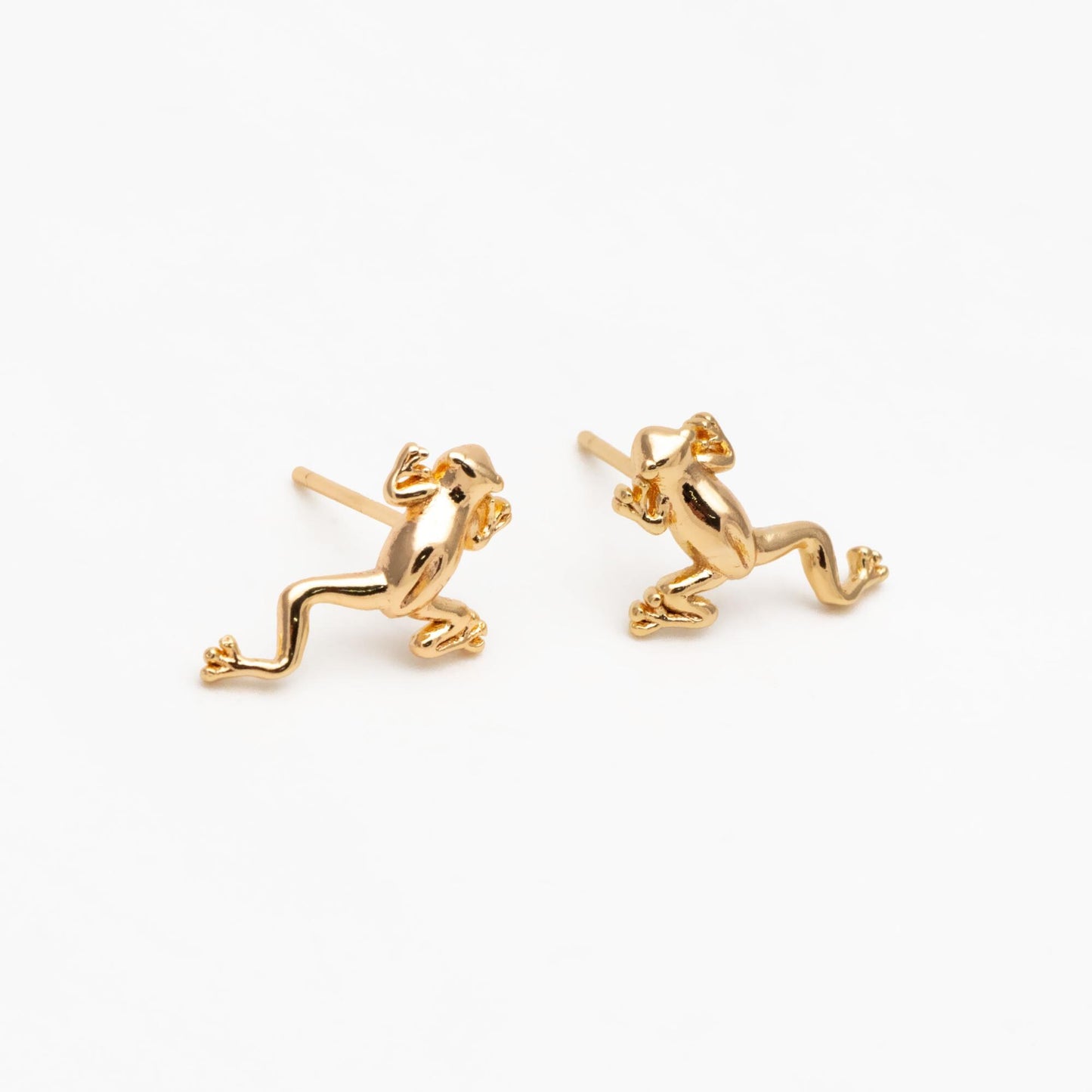 10pcs Gold Frog Earrings, Gold plated Brass, Cute Animal Stud Earrings (GB-4531)