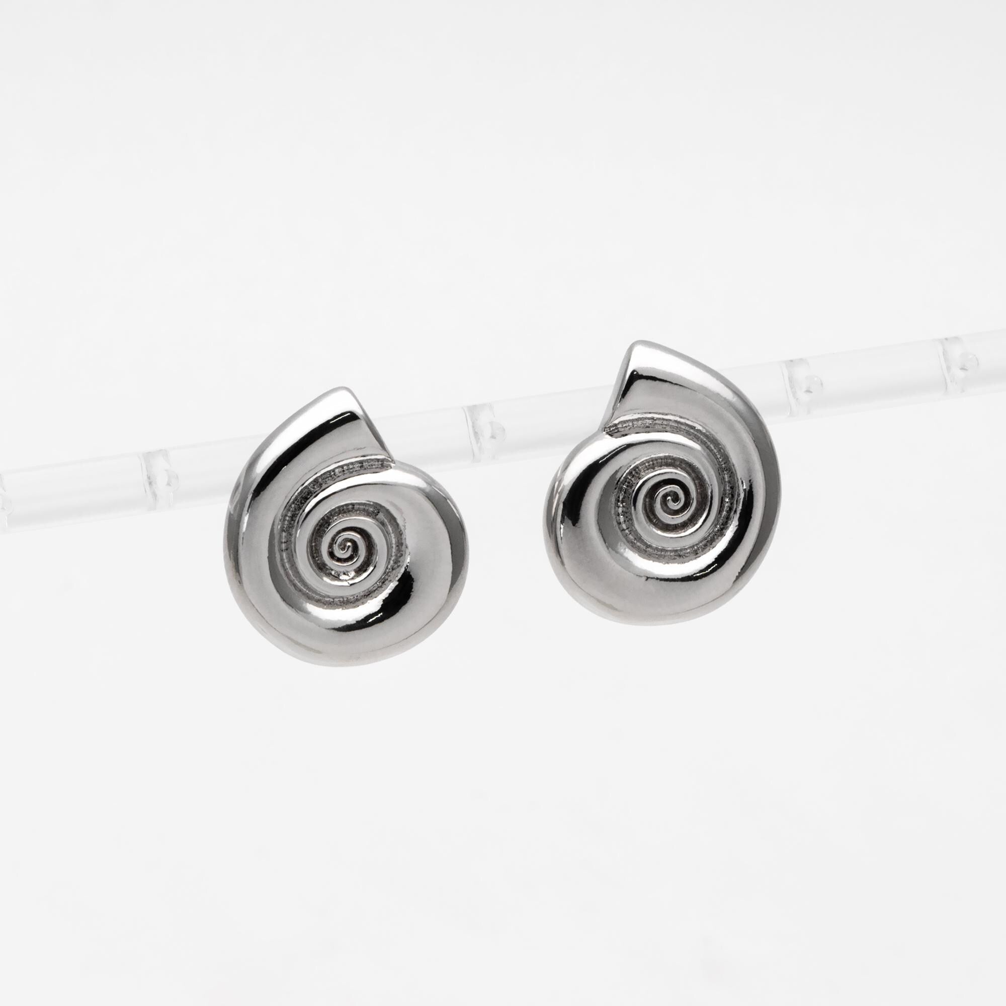 4pcs Gold/ Silver Tone Shell Earrings 24x20mm, Gold/ Rhodium plated Brass Seashell Stud Earrings (GB-4565)