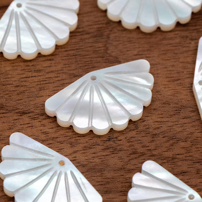 4pcs Fan-Shaped White Mother of Pearl Charm, MOP Shell Pendant, Shell Charm, Mother of Pearl Jewelry Making Findings (V1436)