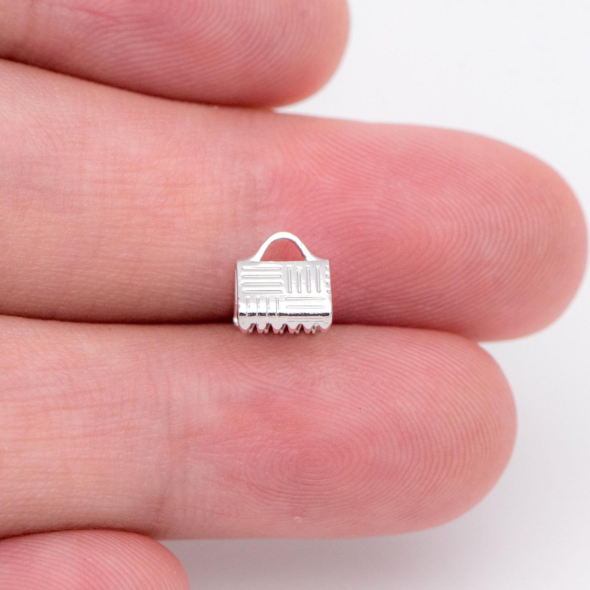 20pcs Gold/ Silver Tone Crimp End Tips, 6mm Wide End Caps, Gold/ Rhodium plated Brass End Connectors (GB-1420)