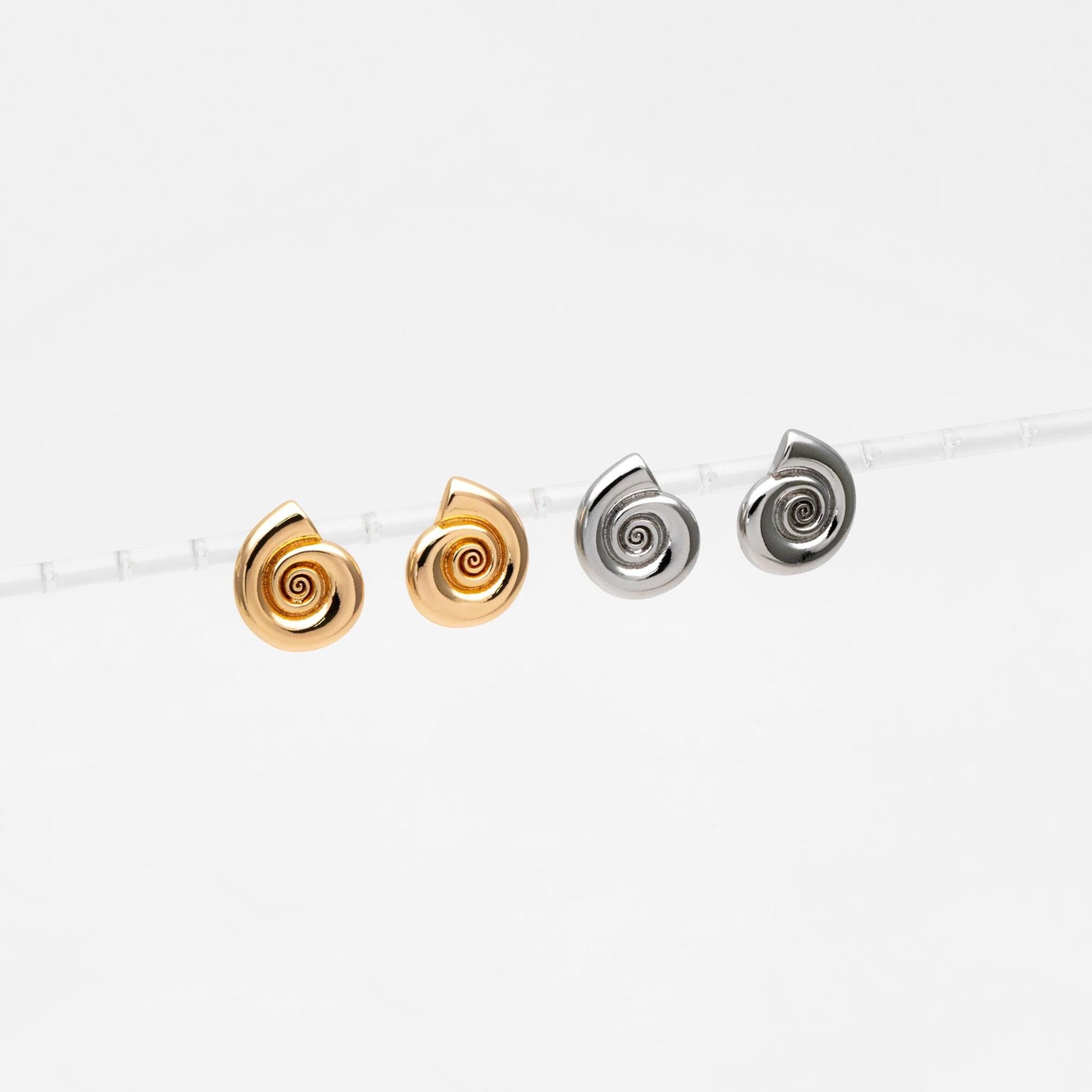 4pcs Gold/ Silver Tone Shell Earrings 24x20mm, Gold/ Rhodium plated Brass Seashell Stud Earrings (GB-4565)