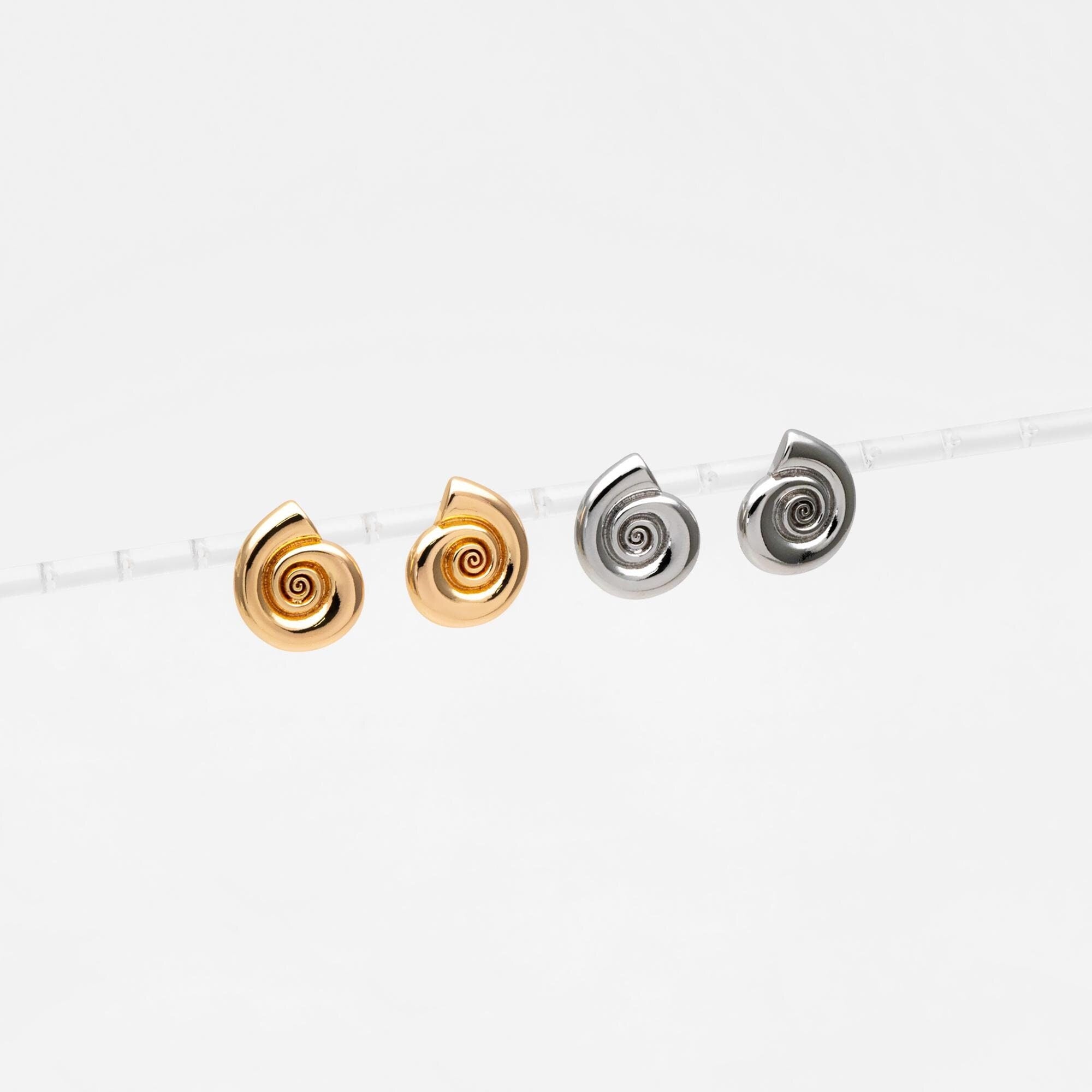 4pcs Gold/ Silver Tone Shell Earrings 24x20mm, Gold/ Rhodium plated Brass Seashell Stud Earrings (GB-4565)
