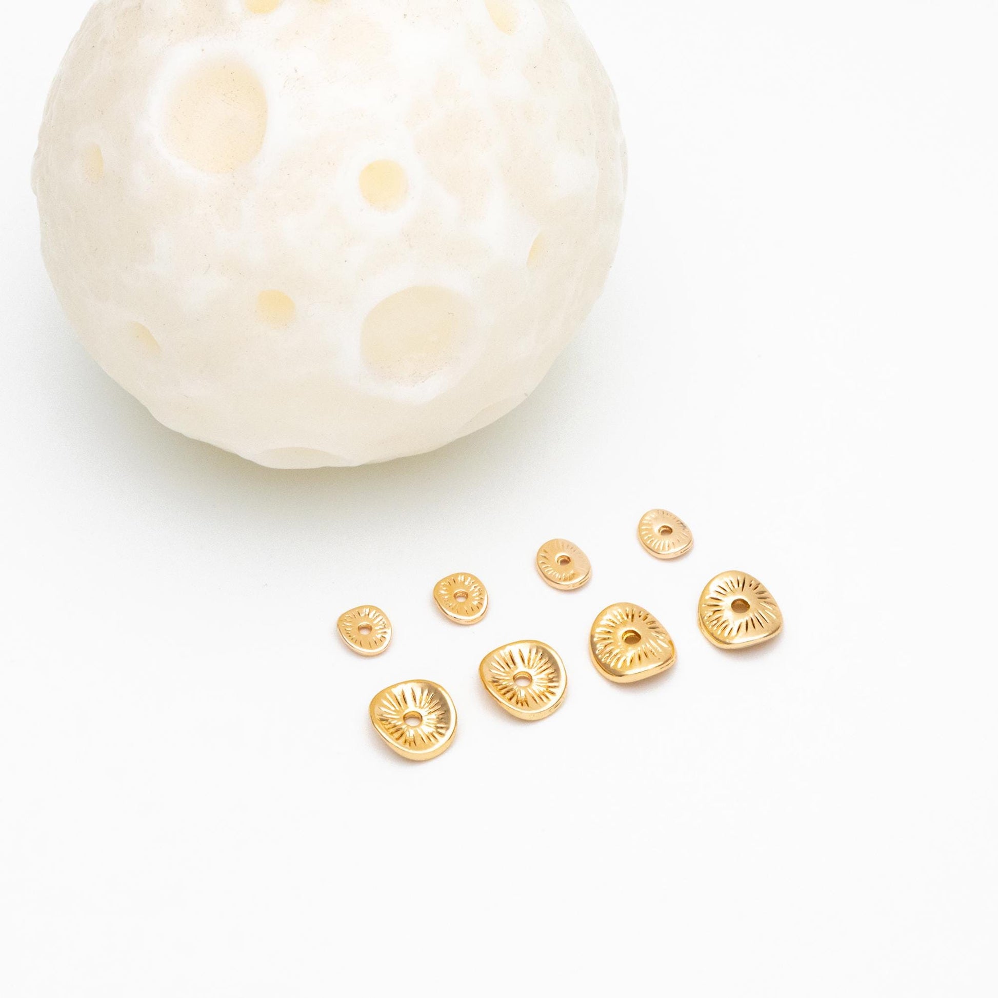 10pcs Gold Coin Saucer Spacer Beads 6/10mm (GB-064)