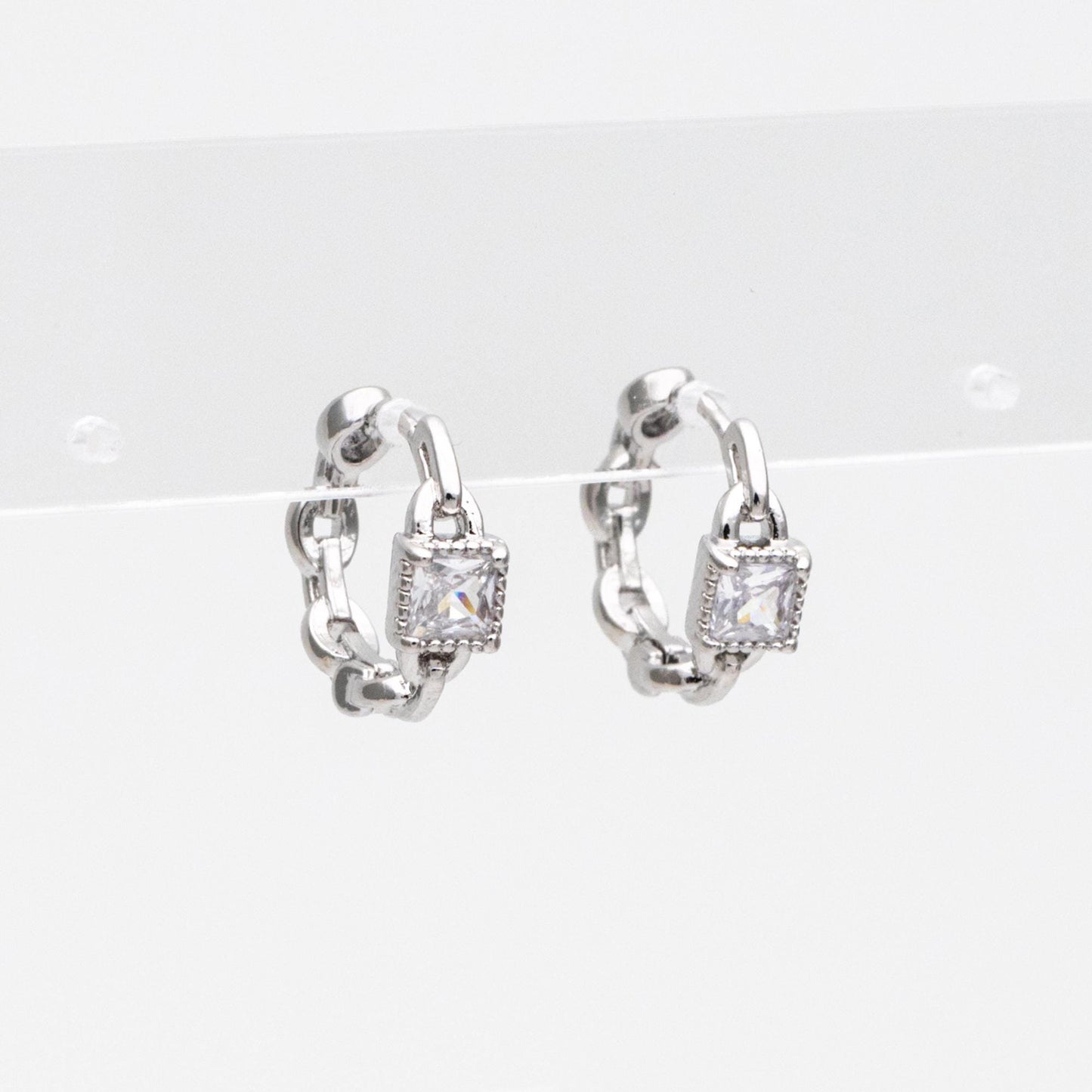 4pcs CZ Pave Gold/ Silver Tone Chain Hoop Earrings, 18K Real Gold/ Rhodium plated Brass, Huggie Earrings, Chain Earrings (GB-3020-B)