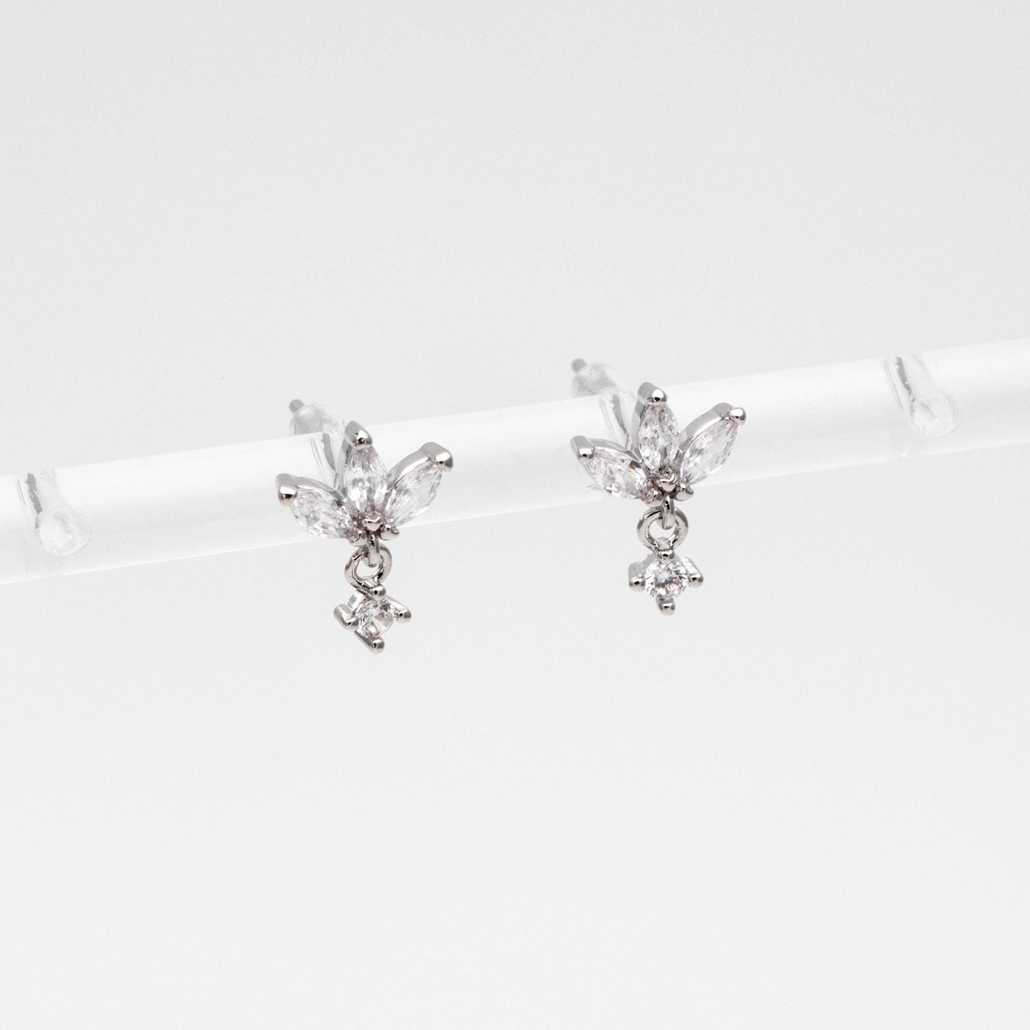 10pcs CZ Pave Gold/ Silver Leaf Earring Posts, Flower Earring, Gold/ Rhodium Plated Brass, Jewelry Supplies (GB-3395-G)