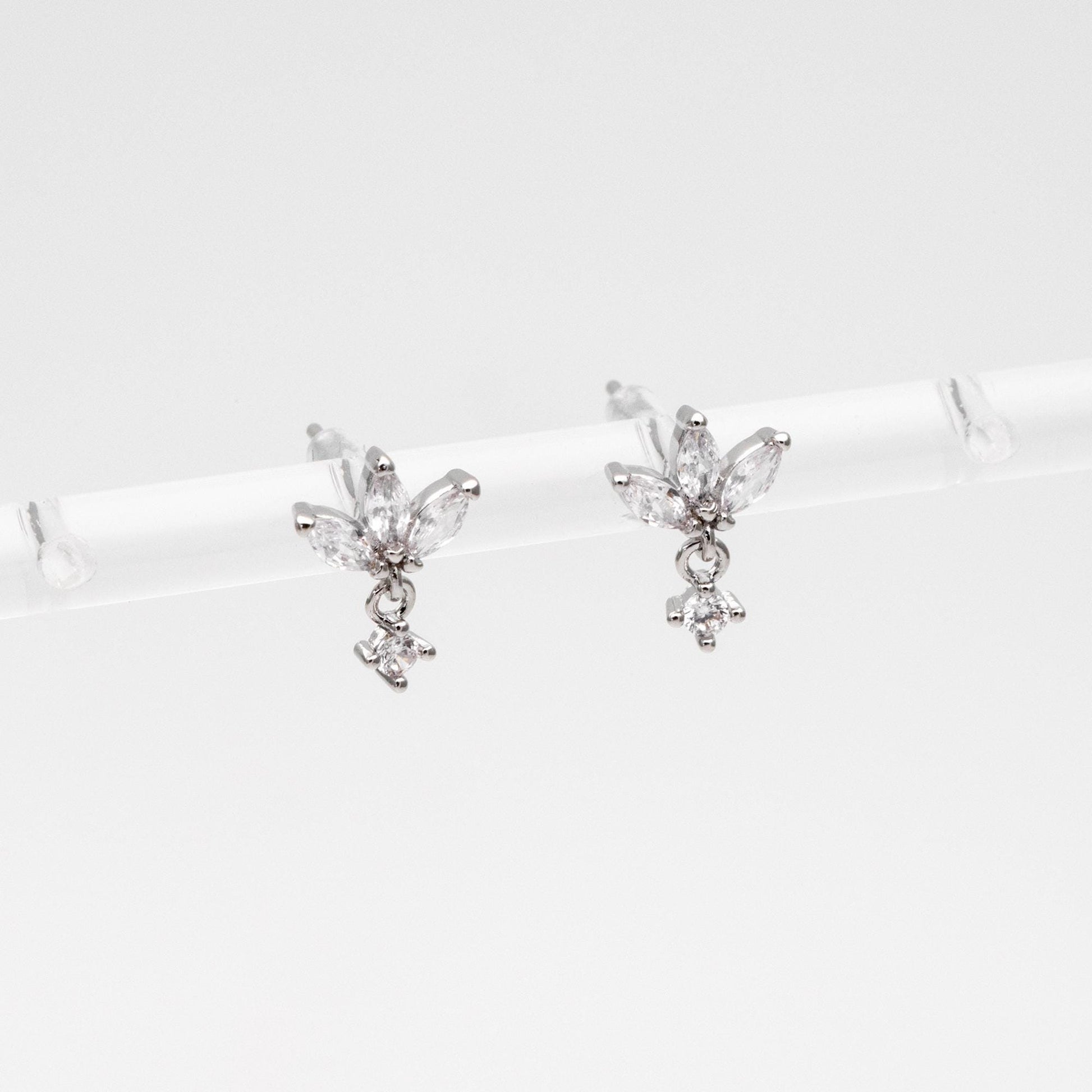 10pcs CZ Pave Gold/ Silver Leaf Earring Posts, Flower Earring, Gold/ Rhodium Plated Brass, Jewelry Supplies (GB-3395-G)