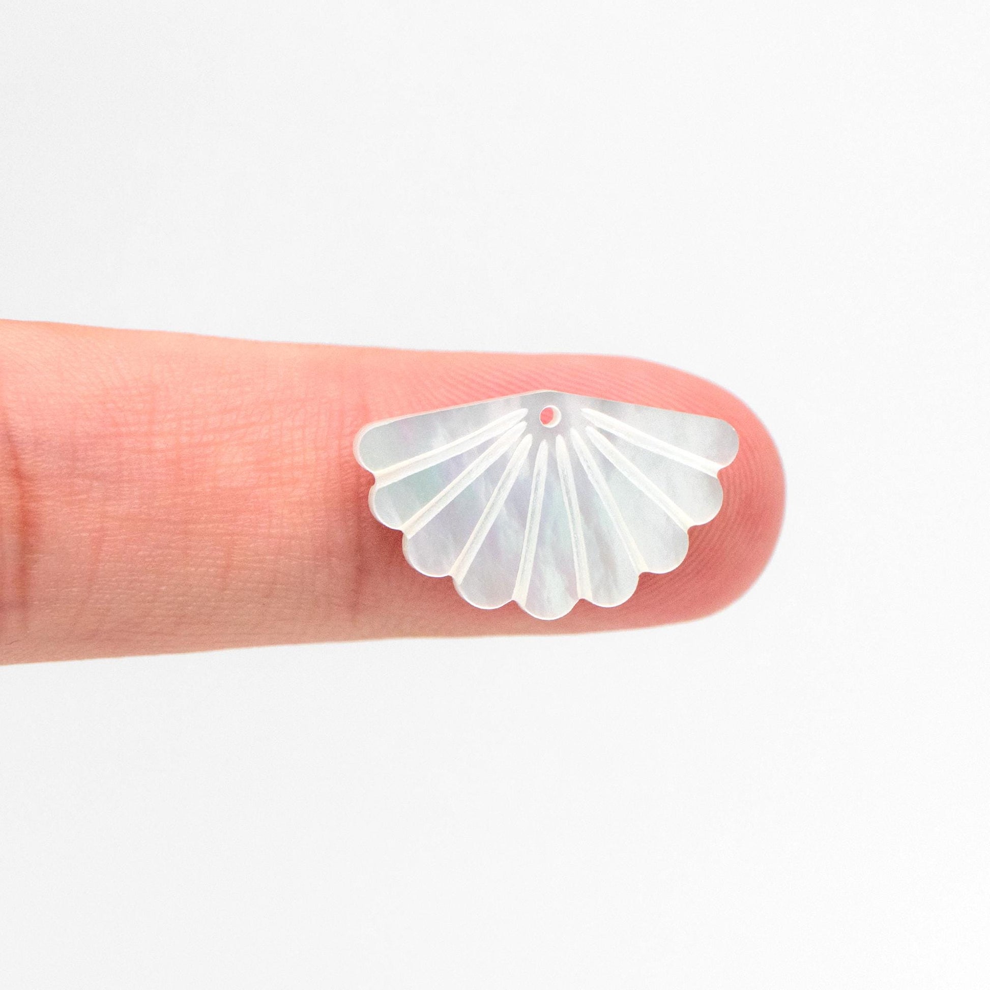 4pcs Fan-Shaped White Mother of Pearl Charm, MOP Shell Pendant, Shell Charm, Mother of Pearl Jewelry Making Findings (V1436)