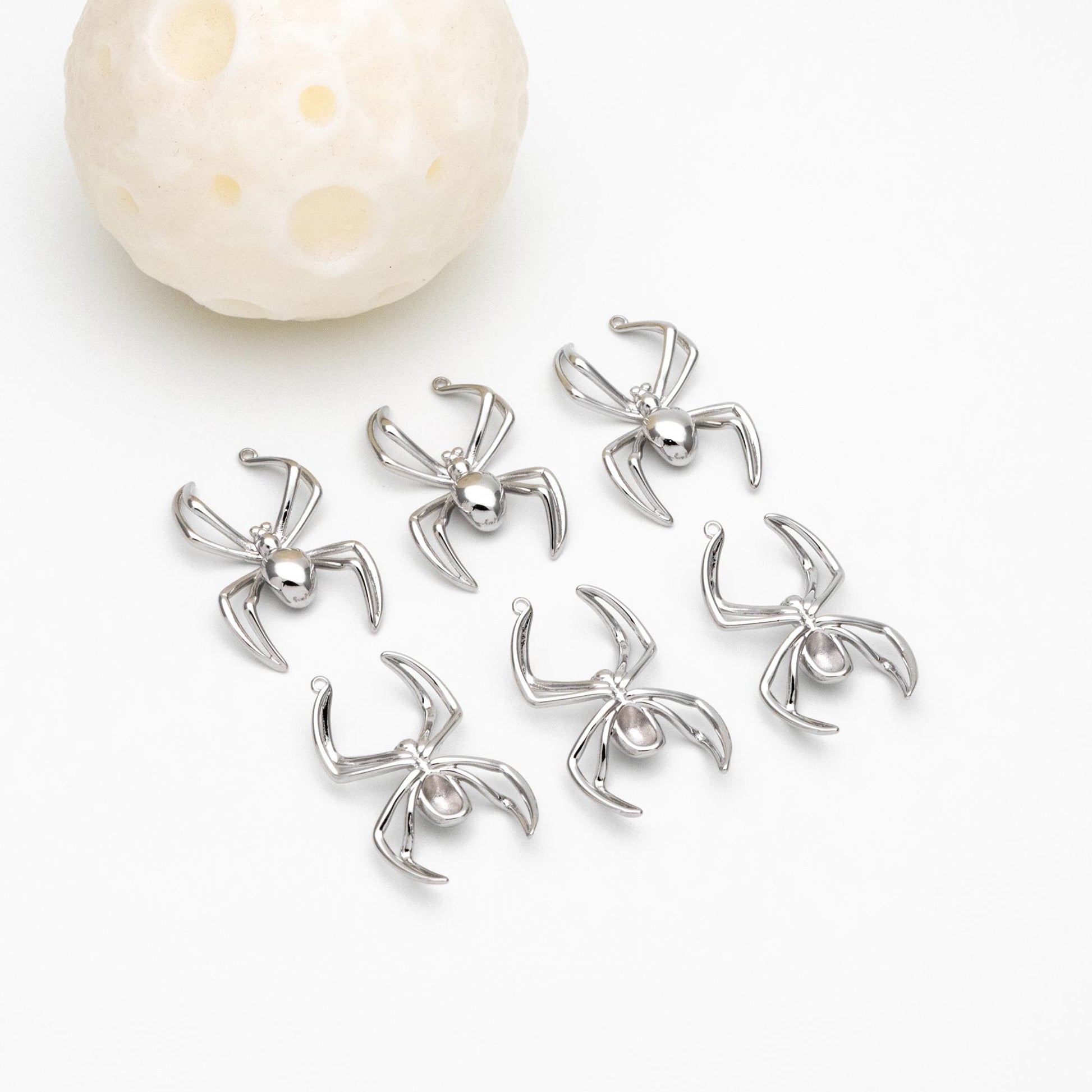 4pcs Gold/ Silver Spider Charms, Real Gold/ Rhodium plated Brass, Araneid Pendants (GB-672-D)