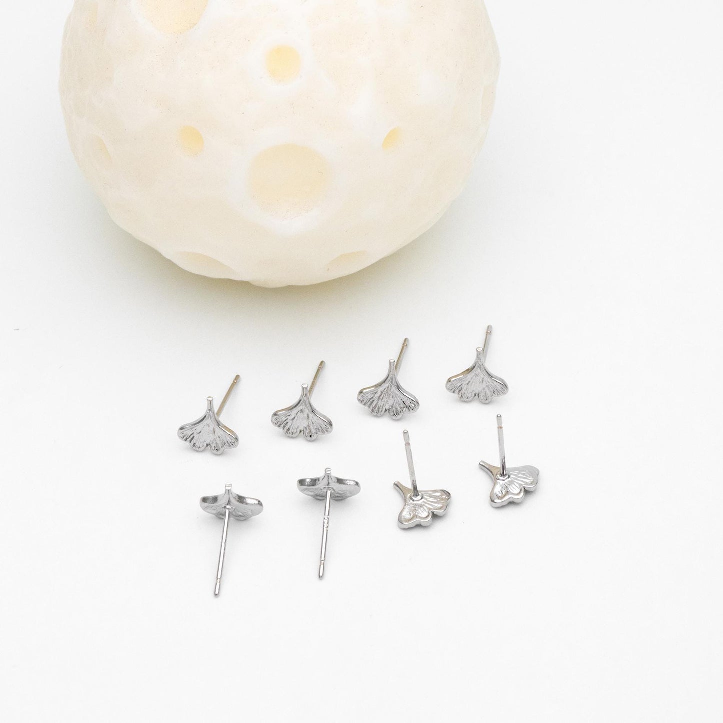 10pcs Gold/ Silver Ginkgo Leaf Ear Posts 9x8mm, Gold/ Rhodium Plated Brass Minimalist Stud Earrings (GB-3290)