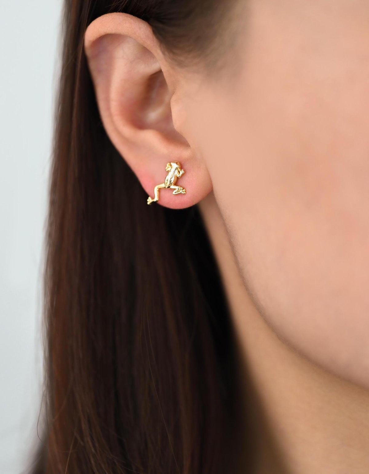 10pcs Gold Frog Earrings, Gold plated Brass, Cute Animal Stud Earrings (GB-4531)