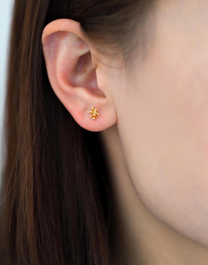 10pcs Gold/ Silver Tone Flower Earrings 6mm, Gold/ Rhodium Plated Brass, Minimalist Stud Earrings (GB-4557)