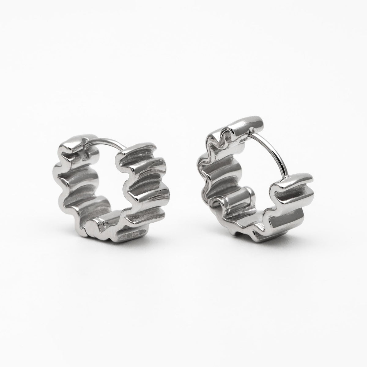4pcs Gold/ Silver Wave Hoop Earrings, Gold/ Rhodium Plated Brass Huggie Earrings, Huggie Hoops (GB-4283)
