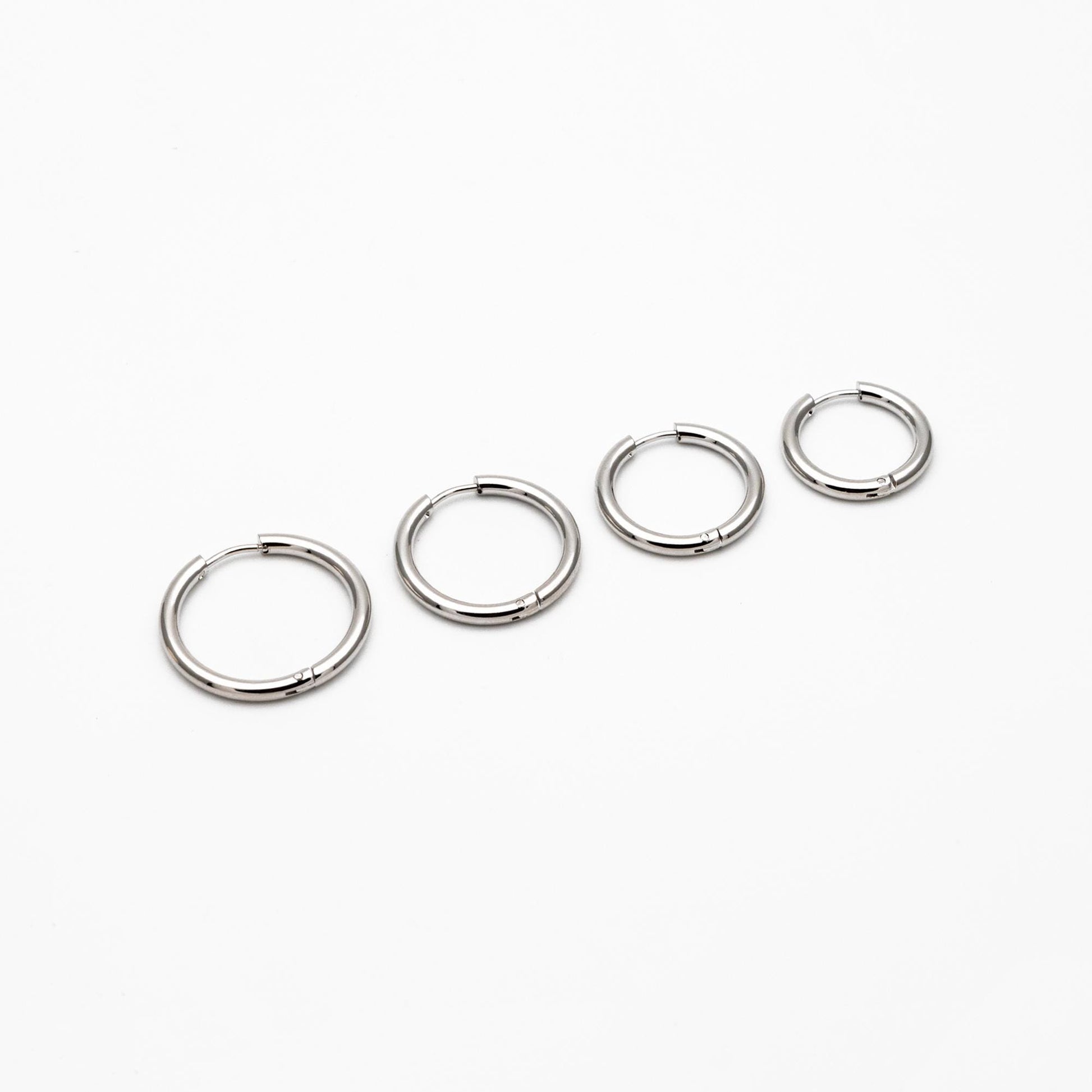 10pcs Gold/ Silver Tone Huggie Earrings, 2.5mm thick, 13/ 15/ 17/ 19/ 21 /23 /25 /30mm, Stainless Steel Hoops (GB-2191)