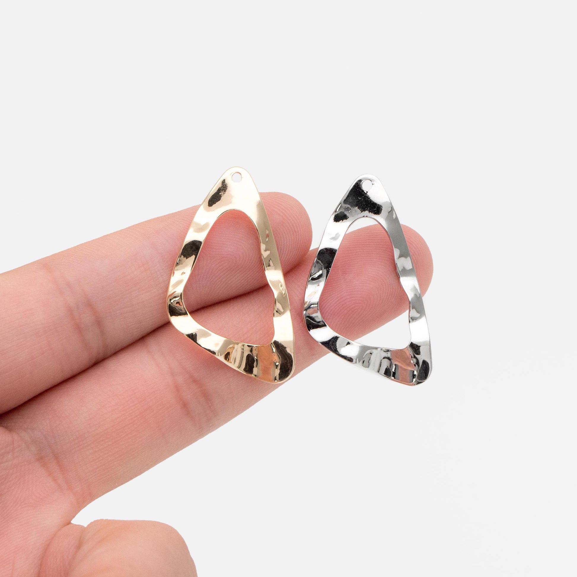 10pcs Hammered Triangle Circle Charms 33mm, Gold/ Silver Irregular Triangle Pendants (GB-402-H)