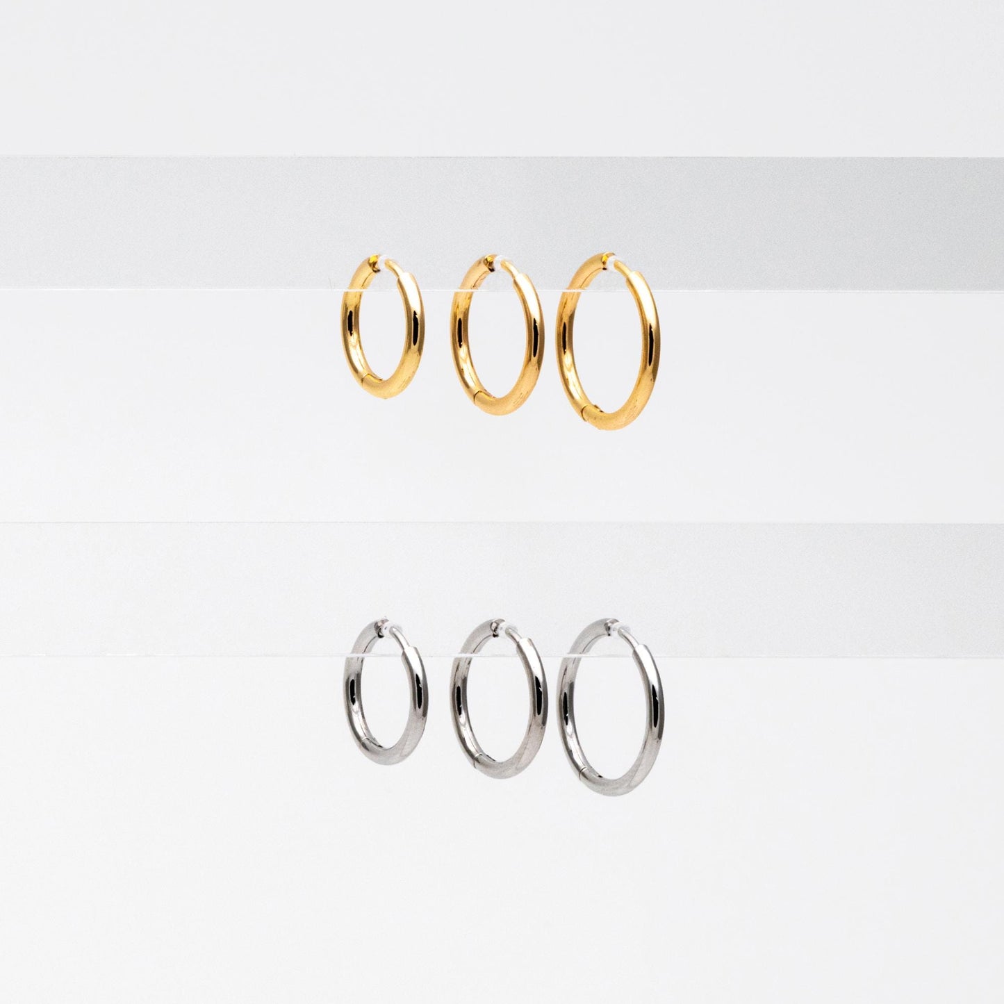 10pcs Gold/ Silver Tone Huggie Hoop Earrings, 2mm thick, 16/ 18/ 20mm, Stainless Steel Huggies, Minimalist Hoop Earrings (GB-2209)