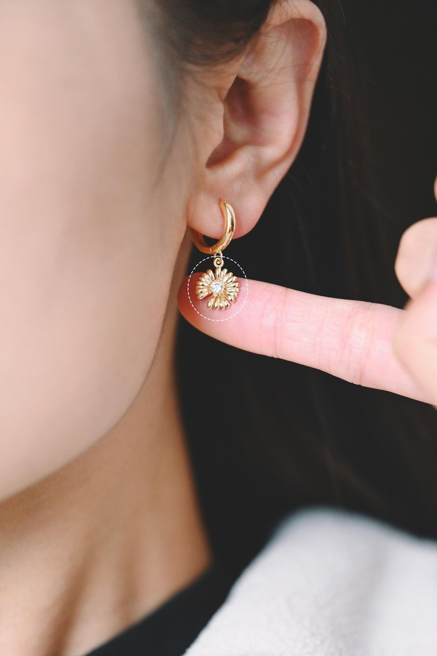 4pcs Gold CZ Pave Daisy Charms 12x10mm, 18K Real Gold plated Brass, Flower Pendants (GB-321-E)