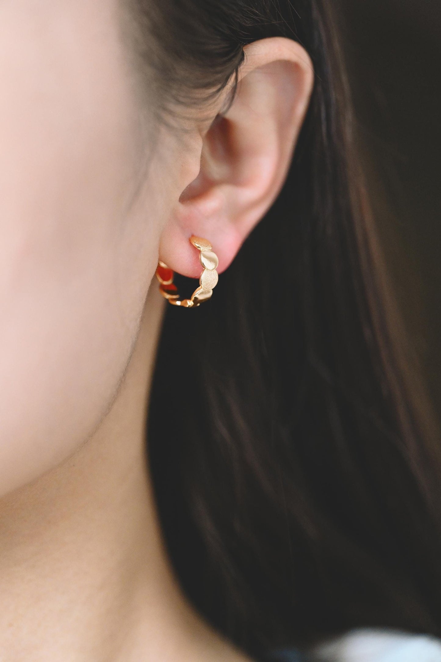 4pcs Gold/ Silver Round Disc Hoop Earrings , Gold/ Rhodium plated Brass Huggie Earrings 15mm, Minimalist Circle Earrings (GB-3530)