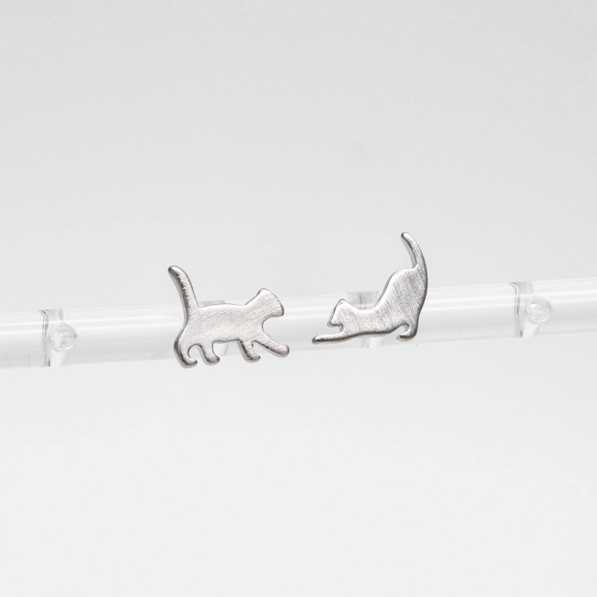 10pcs Gold/ Silver Cat Asymmetry Earrings, Gold/ Rhodium Plated Brass Minimalist Stud Earrings (GB-4094-A)