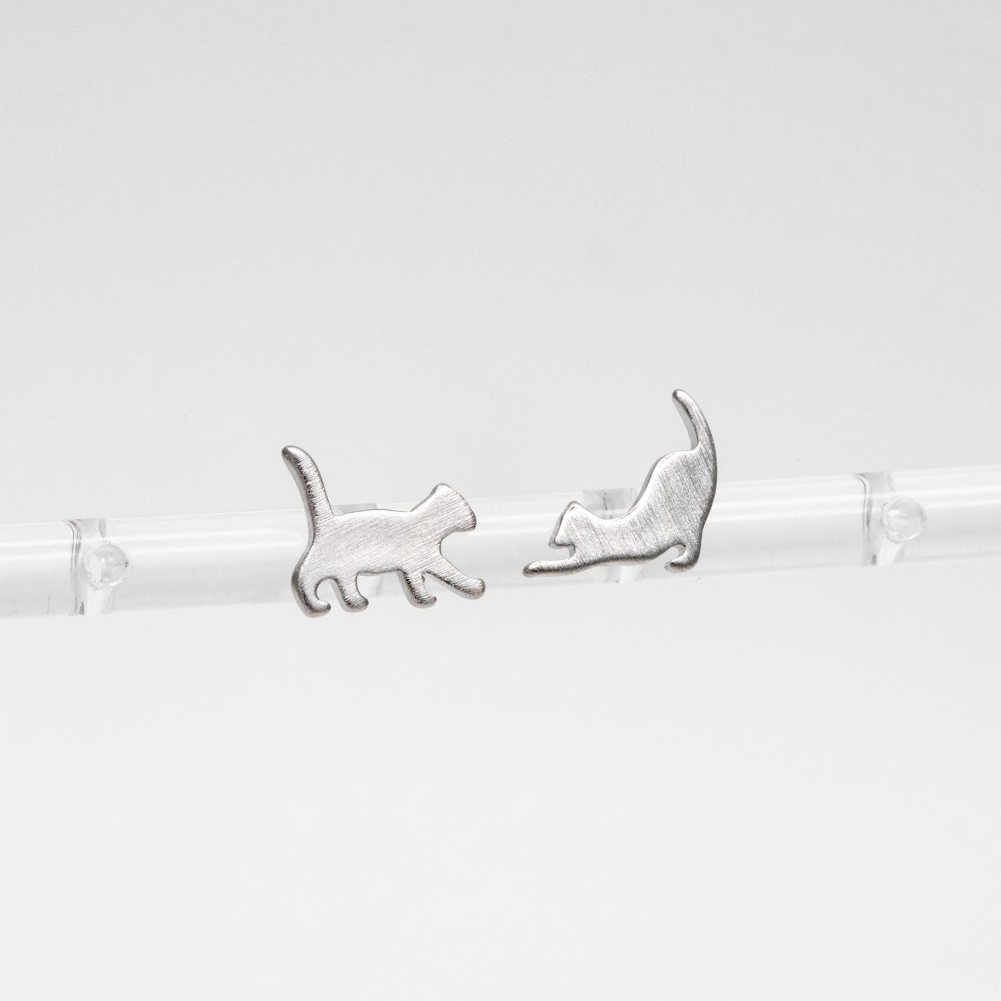 10pcs Gold/ Silver Cat Asymmetry Earrings, Gold/ Rhodium Plated Brass Minimalist Stud Earrings (GB-4094-A)