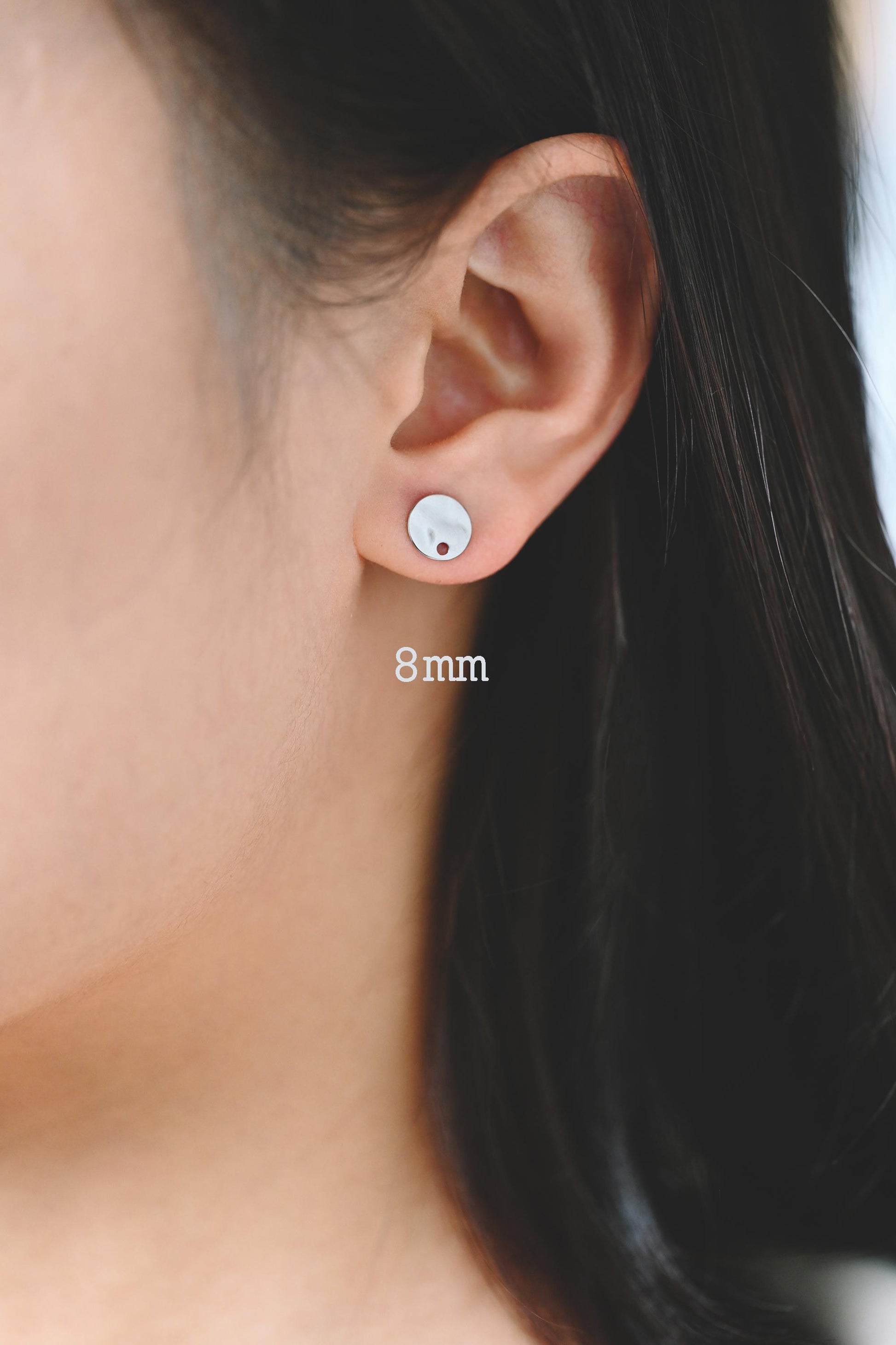 10pcs Gold Round Hammered Disc Ear Posts 8/ 10mm, 18K Gold plated Brass, Geometric Stud Earring Components (GB-1060)