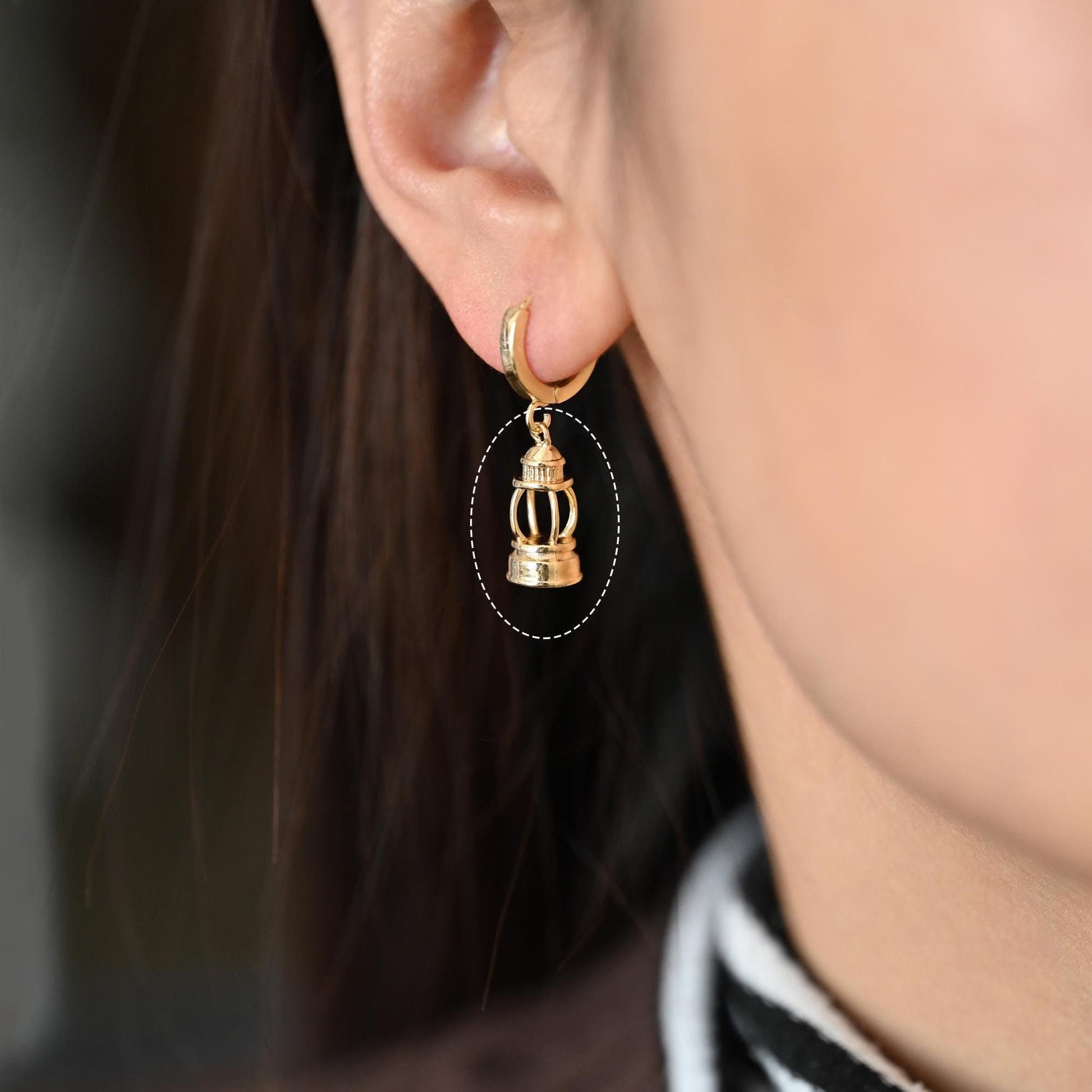 10pcs 18K Gold Plated Lantern Charms: Brass Lamp Pendants (GB-3982)