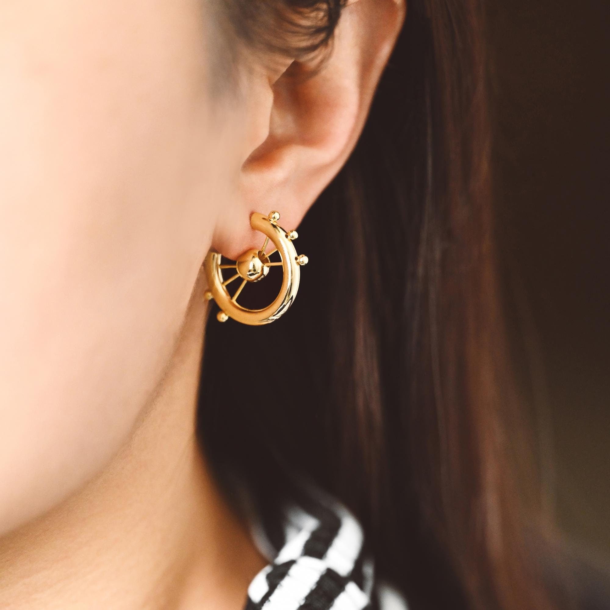 4pcs Gold Round Circle Ear Posts, Gold plated Brass, Geometric Hoop Stud Earrings (GB-3557)