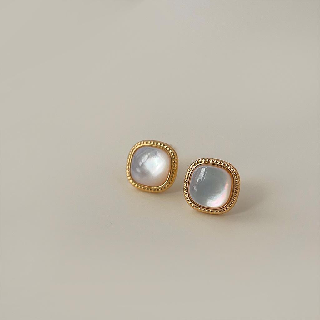 4pcs Shell Pave Round/ Square/ Heart/ Oval Earrings, Gold Plated Brass Geometric Stud Earrings (#GB-4214)