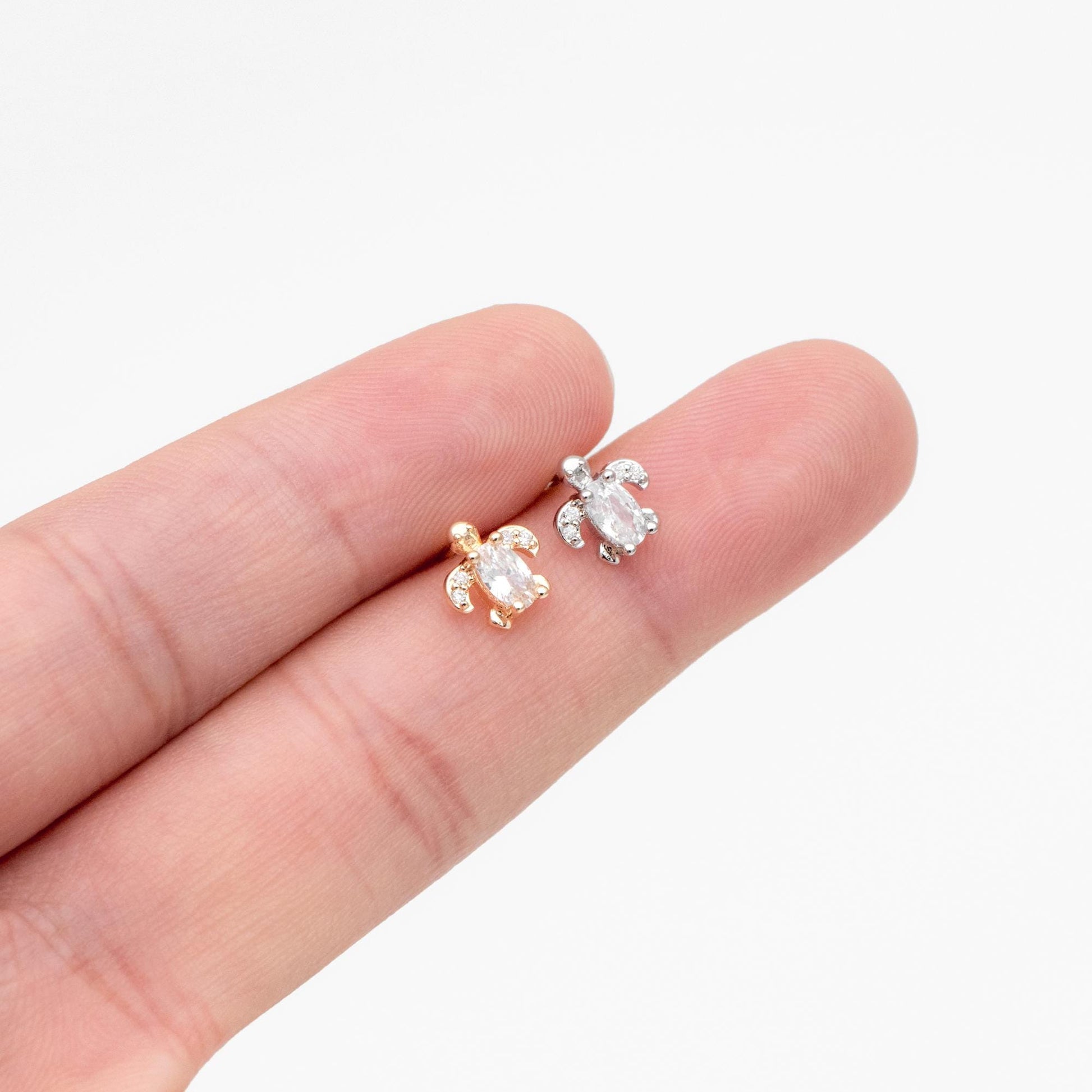 10pcs CZ Pave Gold/ Silver Tone Turtle Earrings, Gold/ Rhodium Plated Brass, Minimalist Stud Earrings (GB-4630)