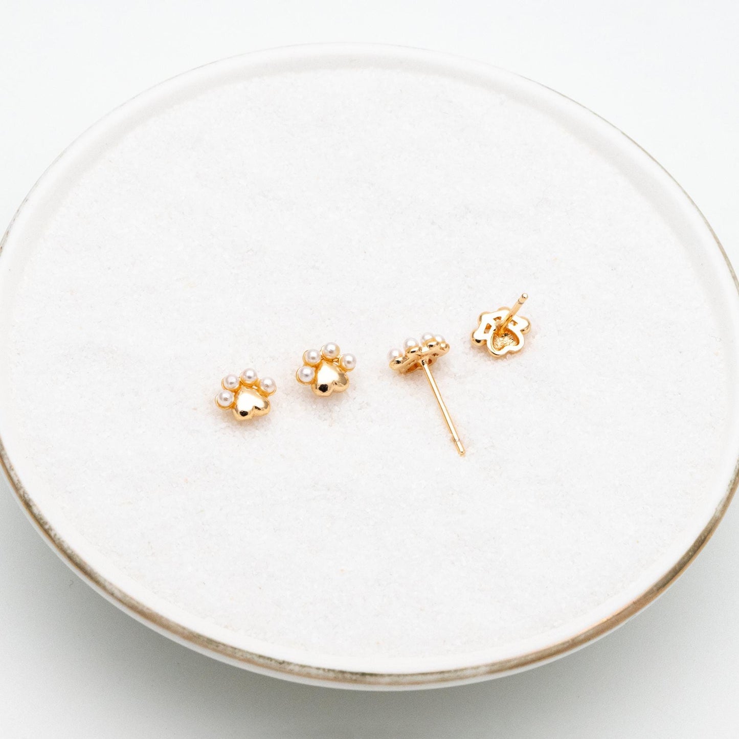 4pcs Gold/ Silver Faux Pearl Pet Paw Print Earrings, 18K Gold/ Rhodium Plated Brass, Minimalist Stud Earring (GB-4633)
