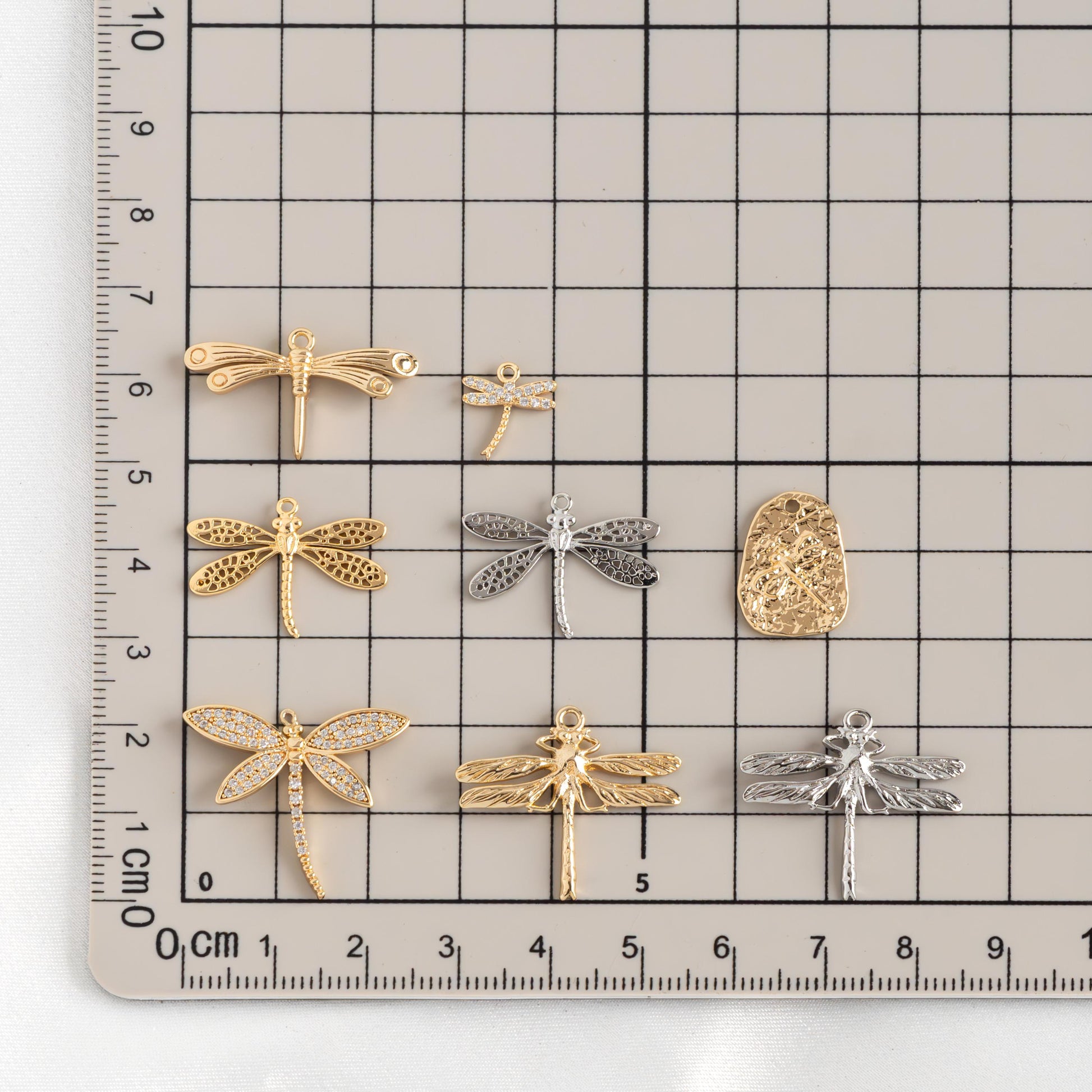 4pcs Dragonfly Charms for Crafting and Jewelry Design (GB-3196)