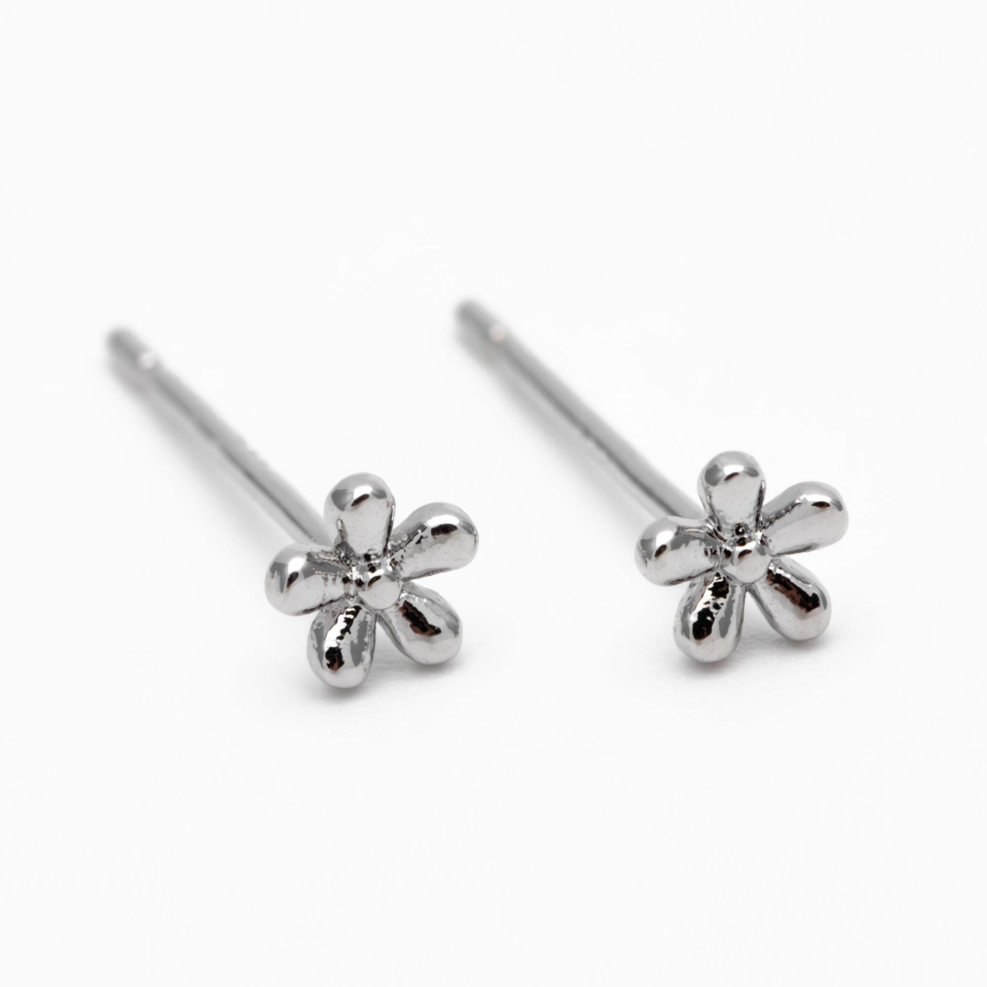 10pcs Gold/ Silver Flower Ear Posts 4mm, Gold/ Rhodium Plated Brass Stud Earrings, DIY Ear Findings (GB-4217-B)