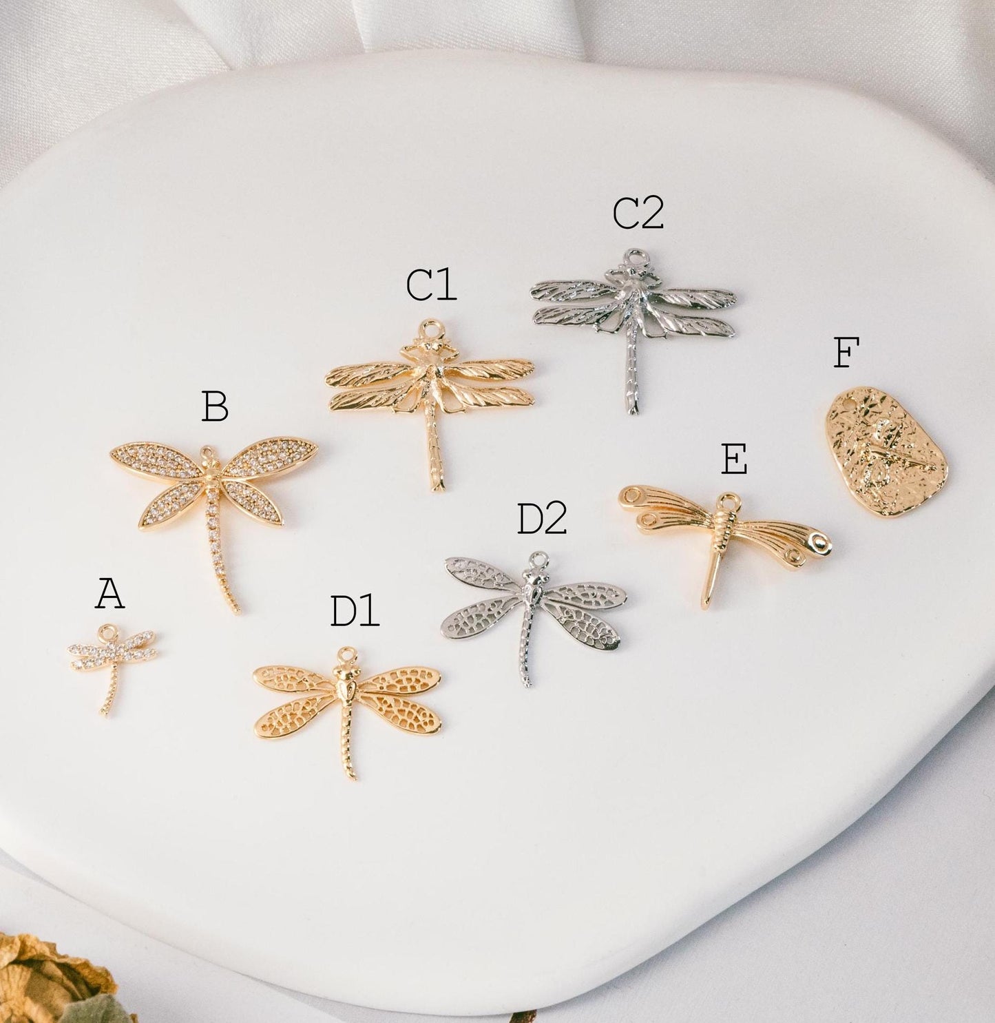 4pcs Dragonfly Charms for Crafting and Jewelry Design (GB-3196)