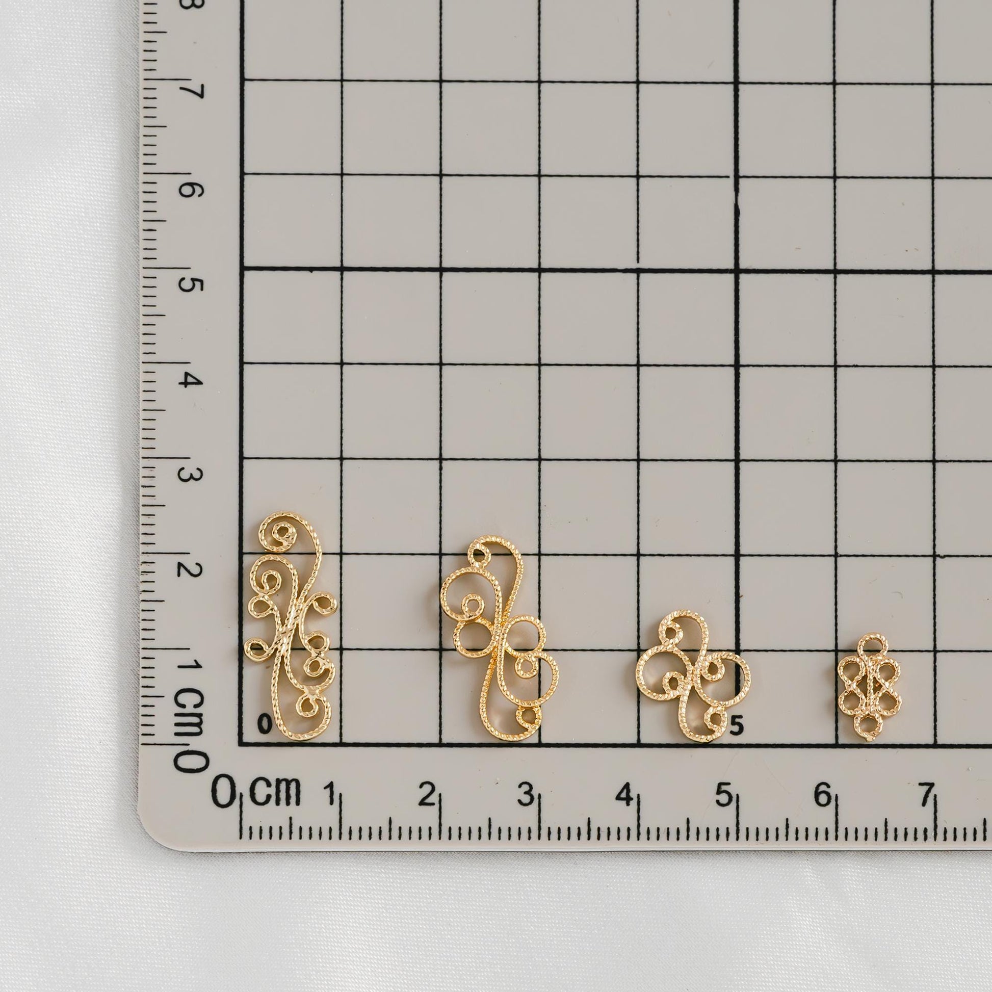 10pcs Gold Filigree Flower Charm Pendants, Gold plated Brass, Jewelry Making, Diy Material, Jewelry Supplies (GB-114)