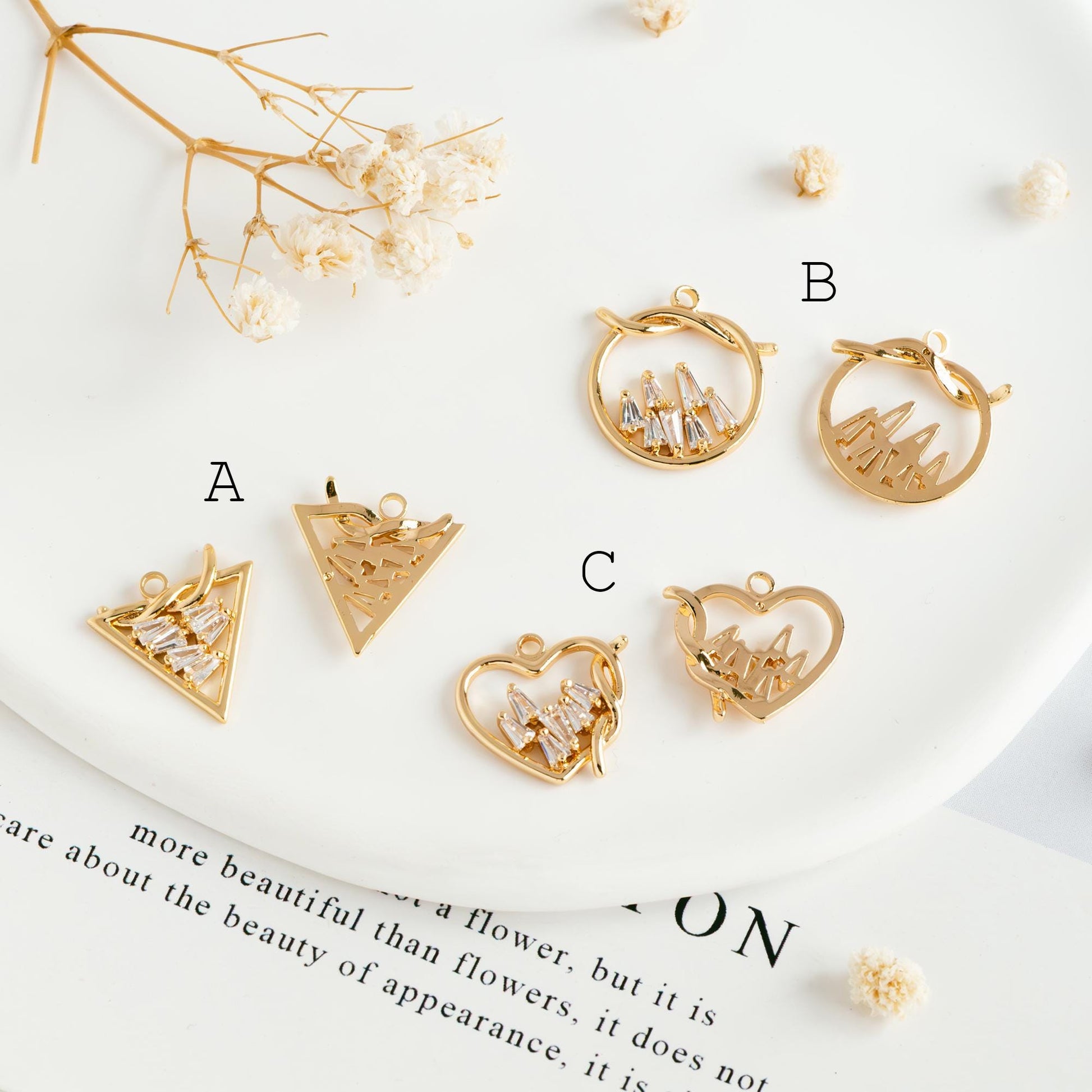 4pcs Gold Knot Triangle/ Circle/ Heart Charms, Earring Findings, Jewelry Making, Diy Material, Jewelry Supplies (GB-2125)