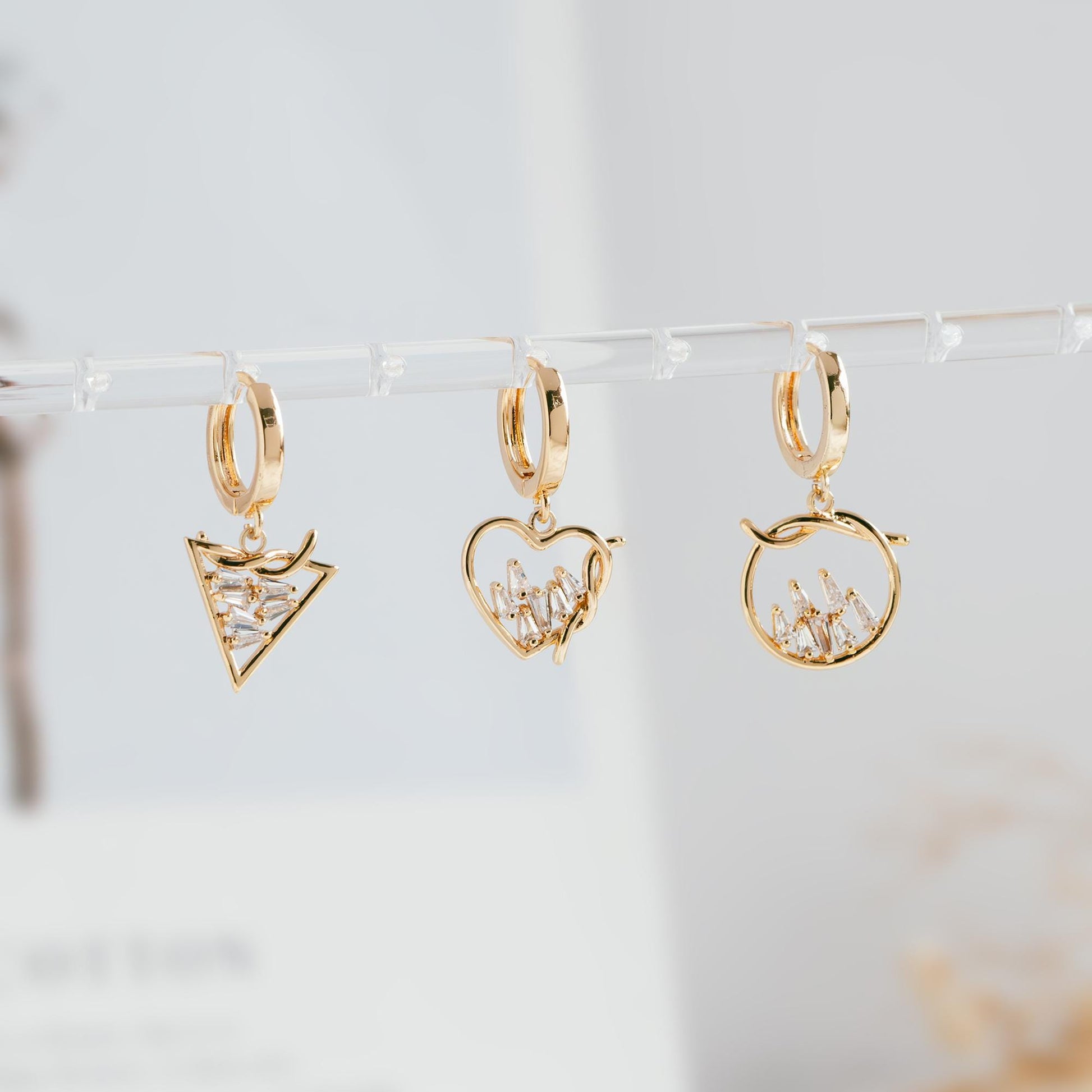4pcs Gold Knot Triangle/ Circle/ Heart Charms, Earring Findings, Jewelry Making, Diy Material, Jewelry Supplies (GB-2125)