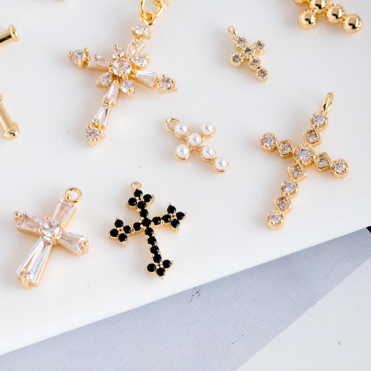 4pcs Cross Charm, Tiny Cross Charm, Cross Pendant, Cross Necklace Charm(GB-2731)