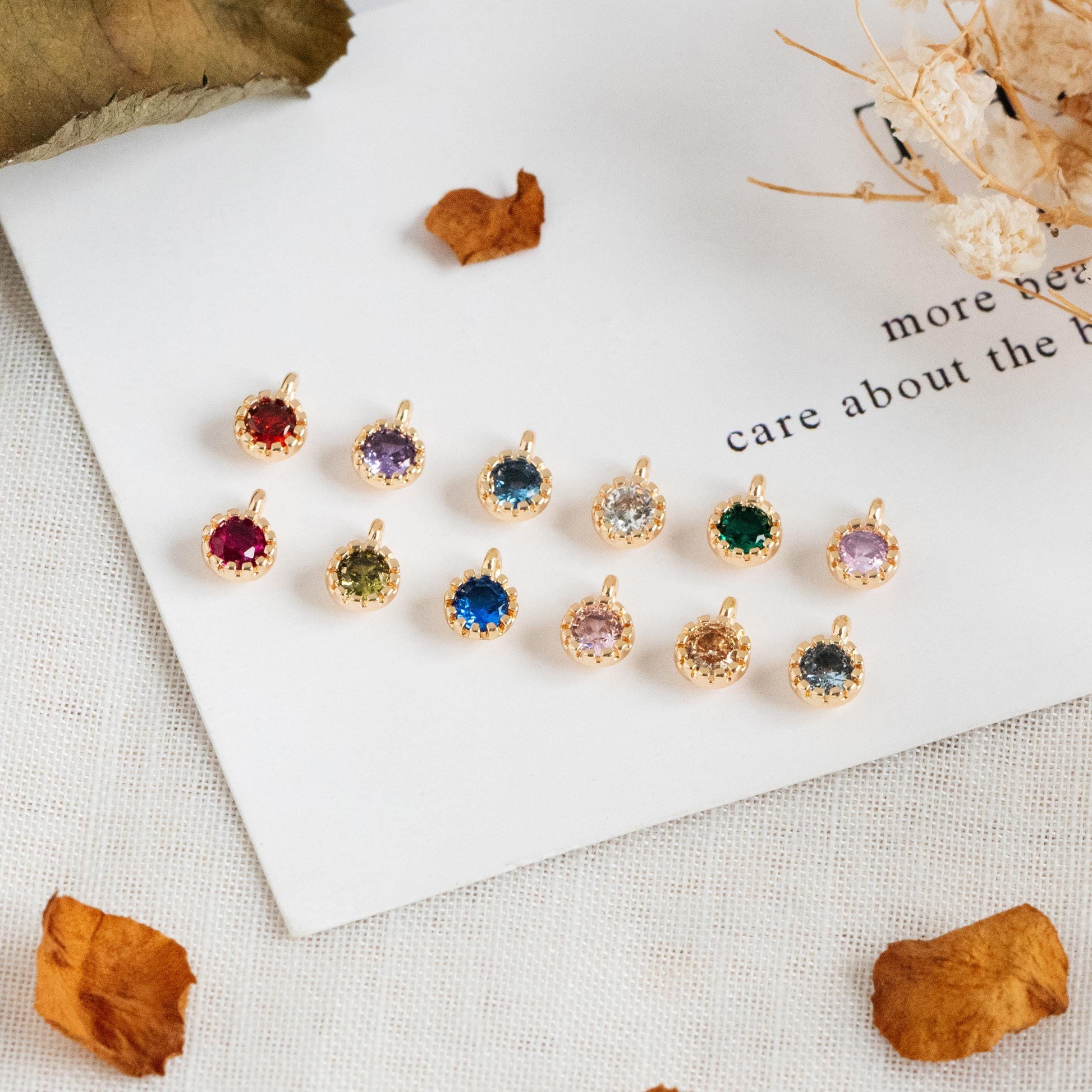 10pcs Gold Plated Round CZ Charms: Mini Cubic Zirconia Coin Pendant 4x6mm (GB-565)