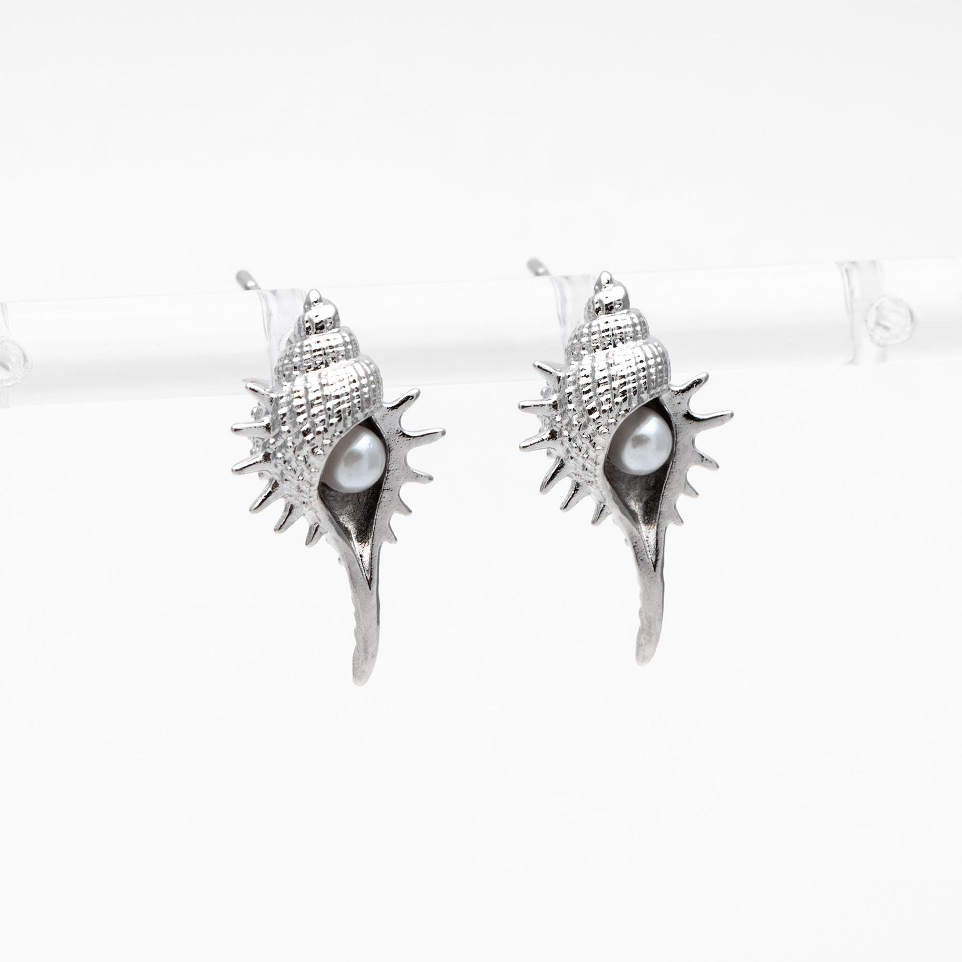 4pcs Faux Pearl Pave Gold/ Silver Tone Shell Earrings, Gold/ Rhodium plated Brass Seashell Stud Earrings (GB-4652)