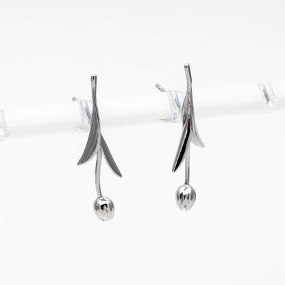10pcs Gold/ Silver Tulip Flower Earrings 24x6mm, Gold/ Rhodium Plated Brass Flower Stud Earrings (GB-4010)