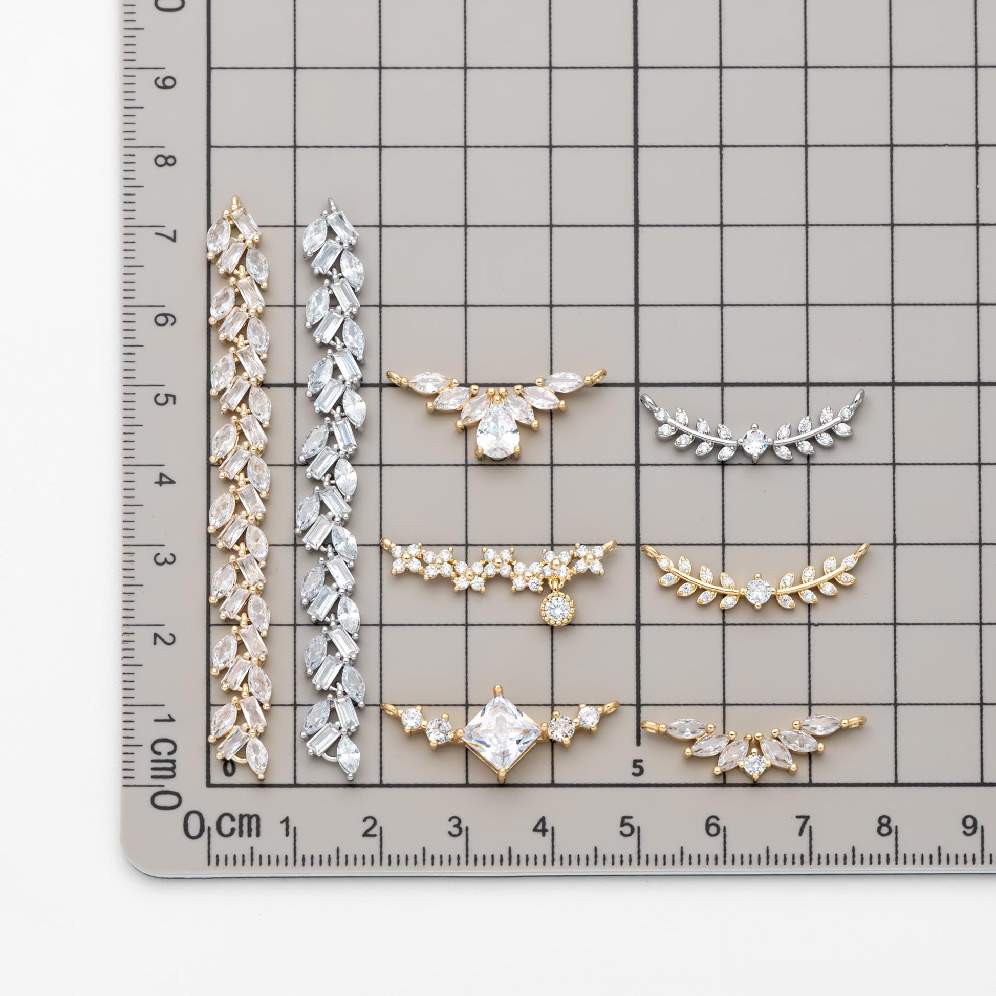 4pcs CZ Pave Gold/ Silver Tone Leaf Charm Connector , Gold/ Rhodium plated Brass, Cubic Zirconia Setting Diy Supplies (#GB-3669)