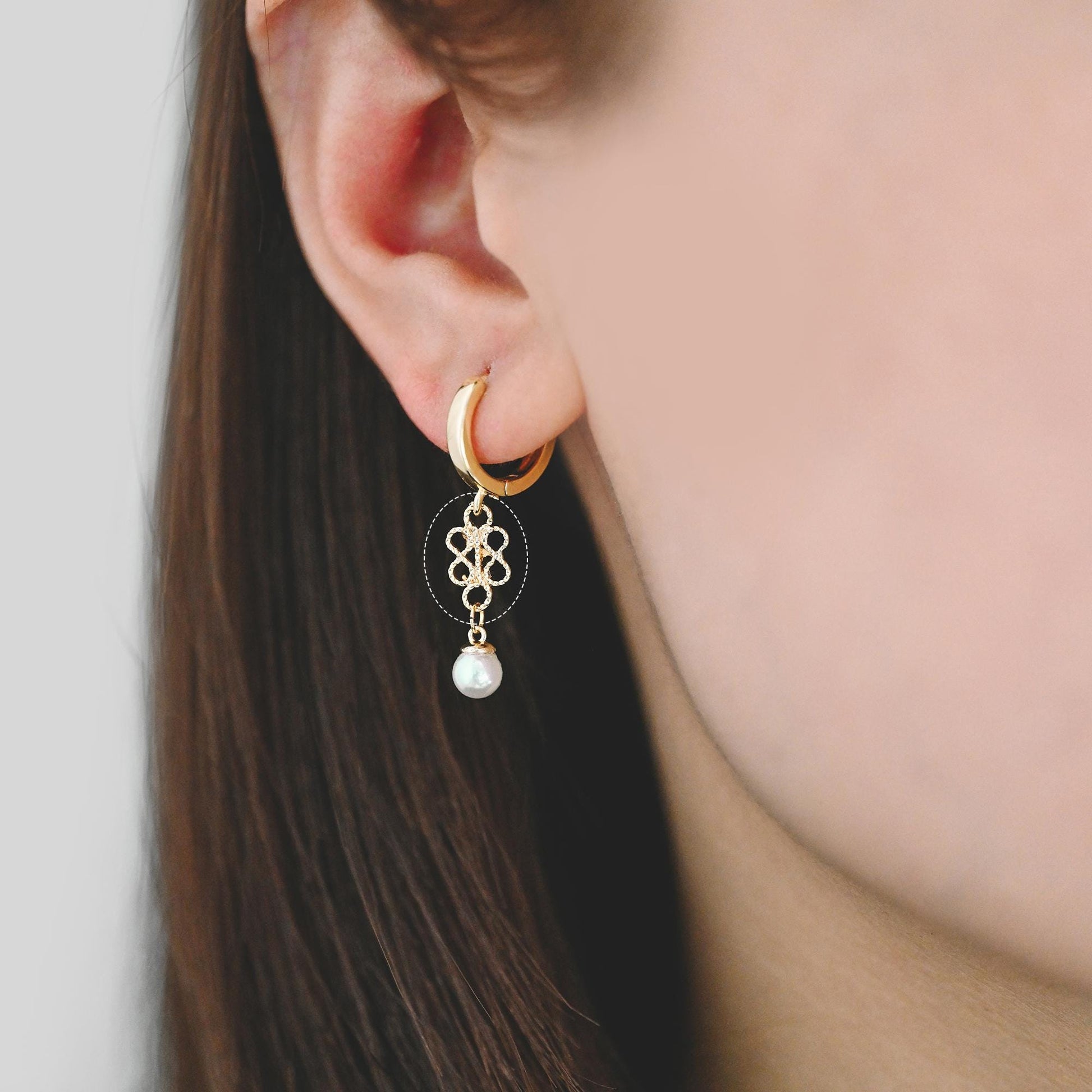 10pcs Gold Filigree Flower Charm Pendants, Gold plated Brass, Jewelry Making, Diy Material, Jewelry Supplies (GB-114)