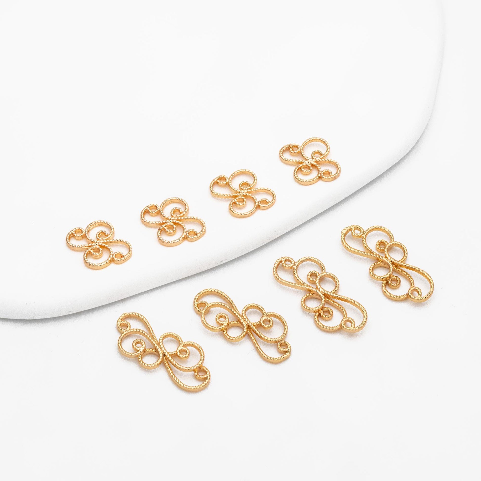 10pcs Gold Filigree Flower Charm Pendants, Gold plated Brass, Jewelry Making, Diy Material, Jewelry Supplies (GB-114)