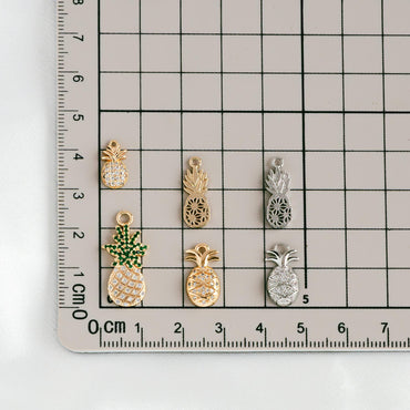 4pcs Gold/ Silver Tone Pineapple Charms , 18K Gold/ Rhodium plated Brass Pineapple Pendants (GB-4095)