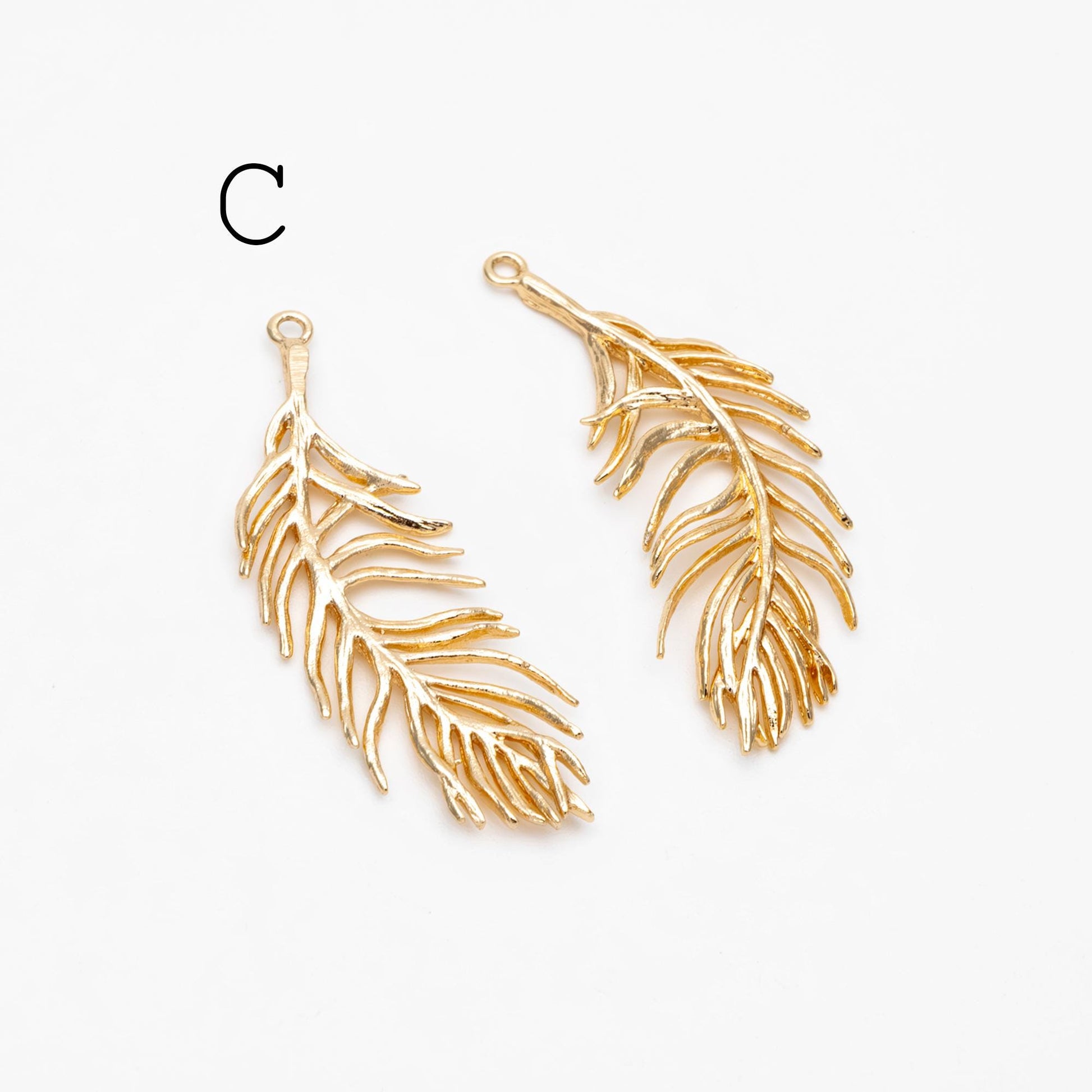 4pcs Gold Feather Charms, 18K Gold plated Brass Feather Pendants, Lead Nickel Free (GB-858)